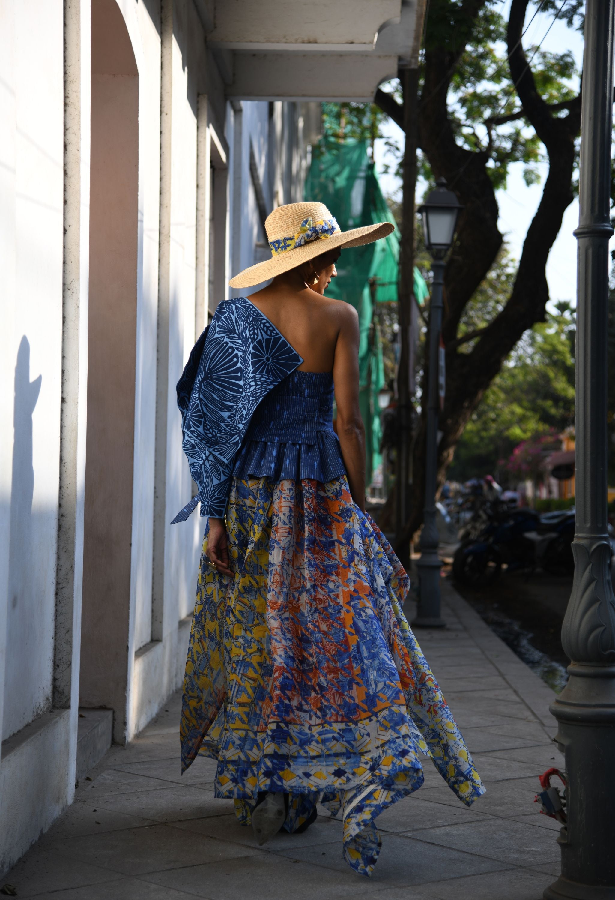 3D FLORAL EMB BUSTIER WITH SILK ORGANZA PRINTED SKIRT + BELT