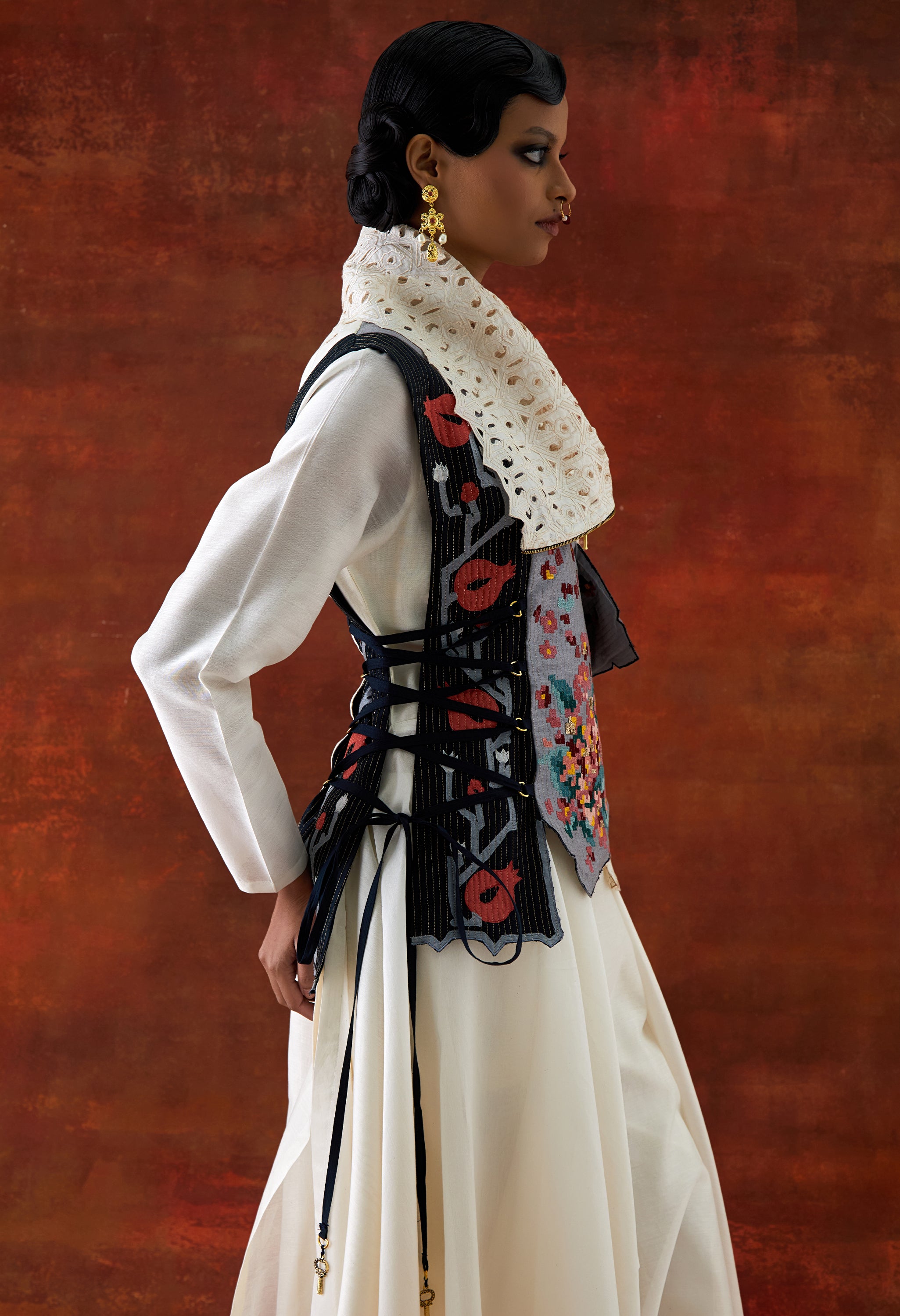 DRAPED COLLAR SIDE TIE UP JACKET WITH V NECK DRAPED KURTA AND PANTS