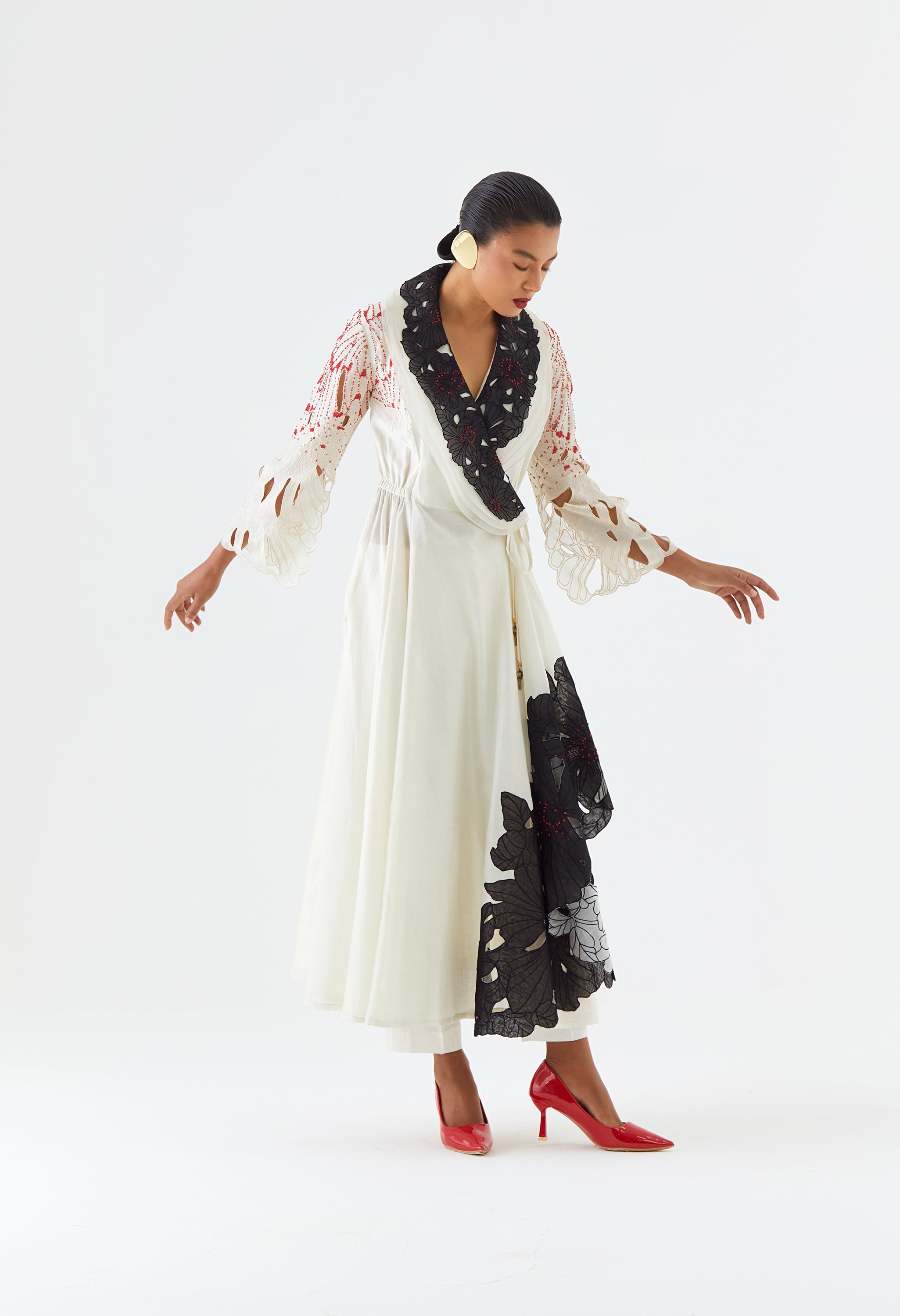 LAYERED COLLOR OVERLAP ANGRAKHA WITH PANTS