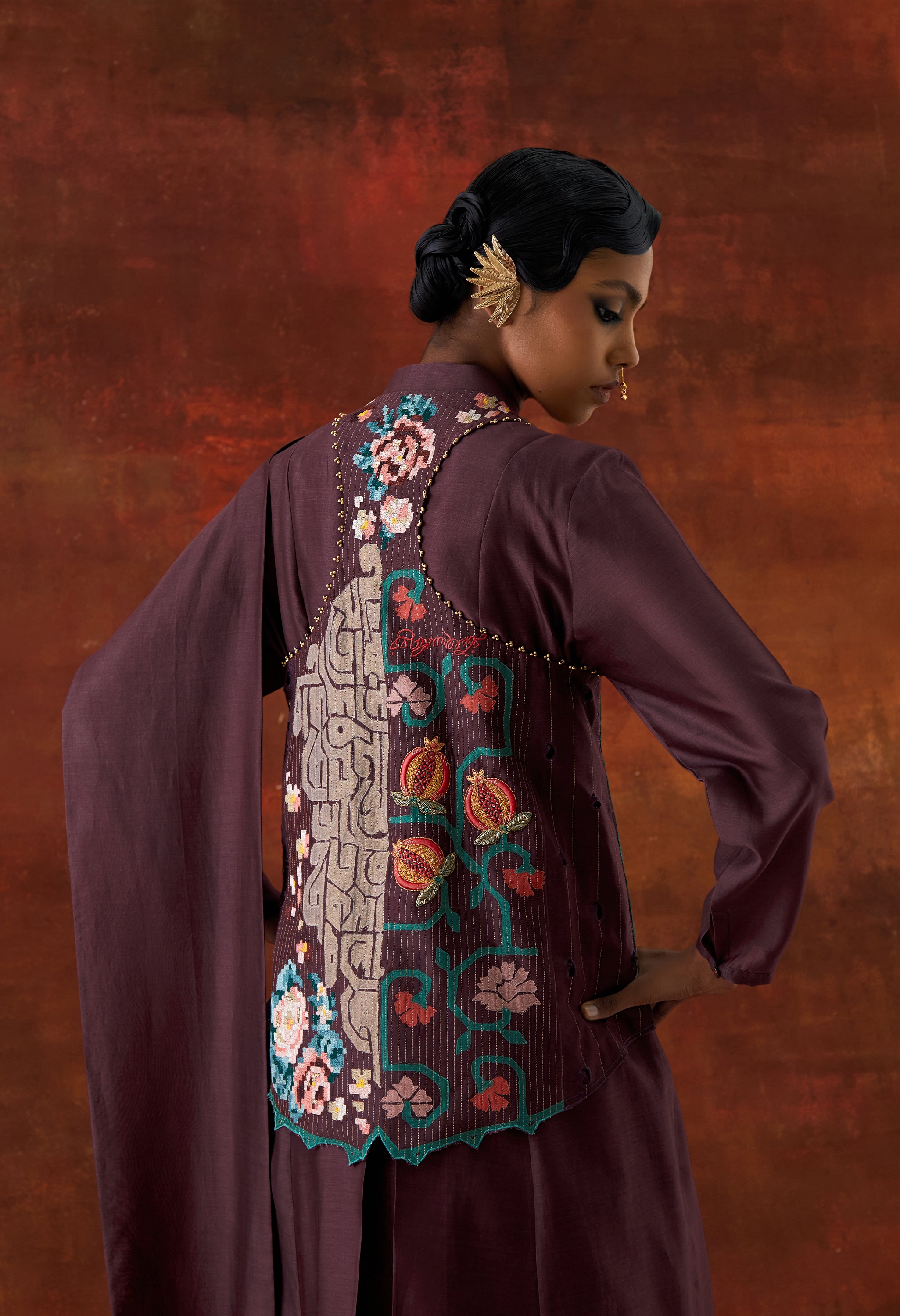 ANGRAKHA STYLE JACKET WITH ZIPPERED KURTA AND PANTS