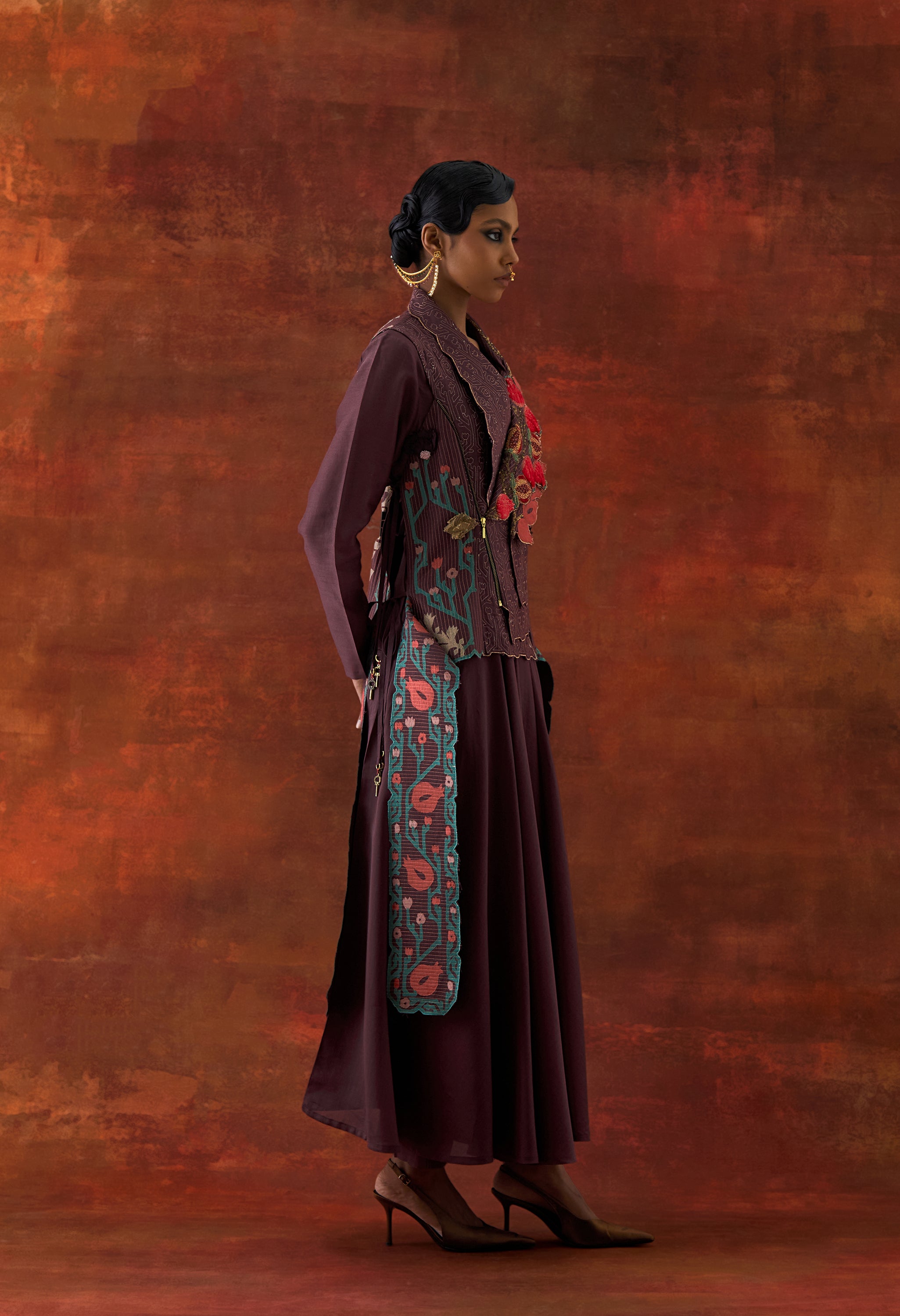 POMEGRANATE DOUBLE LAPEL JACKET WITH PRINTED ANARKALI