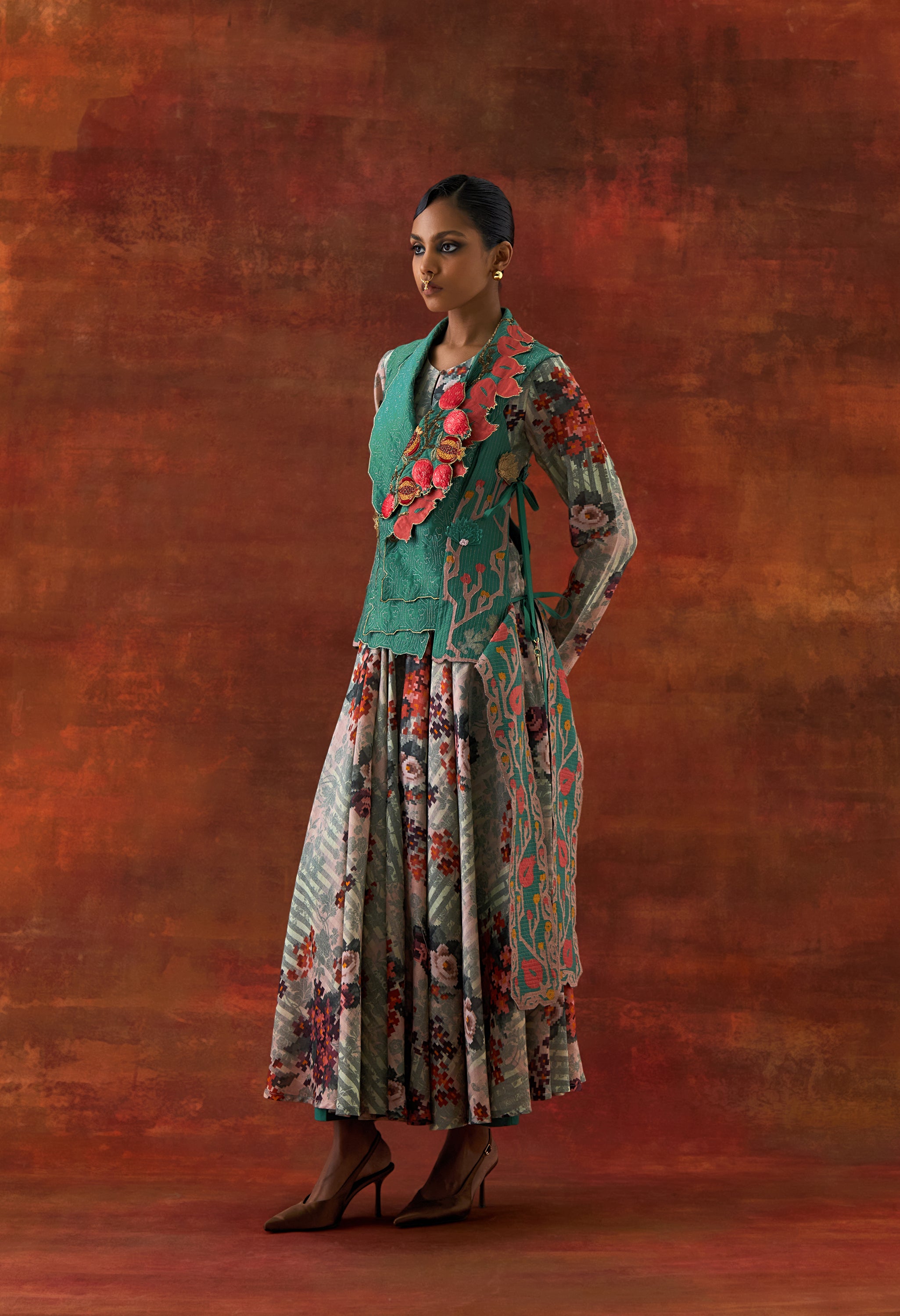 POMEGRANATE DOUBLE LAPEL JACKET WITH PRINTED ANARKALI