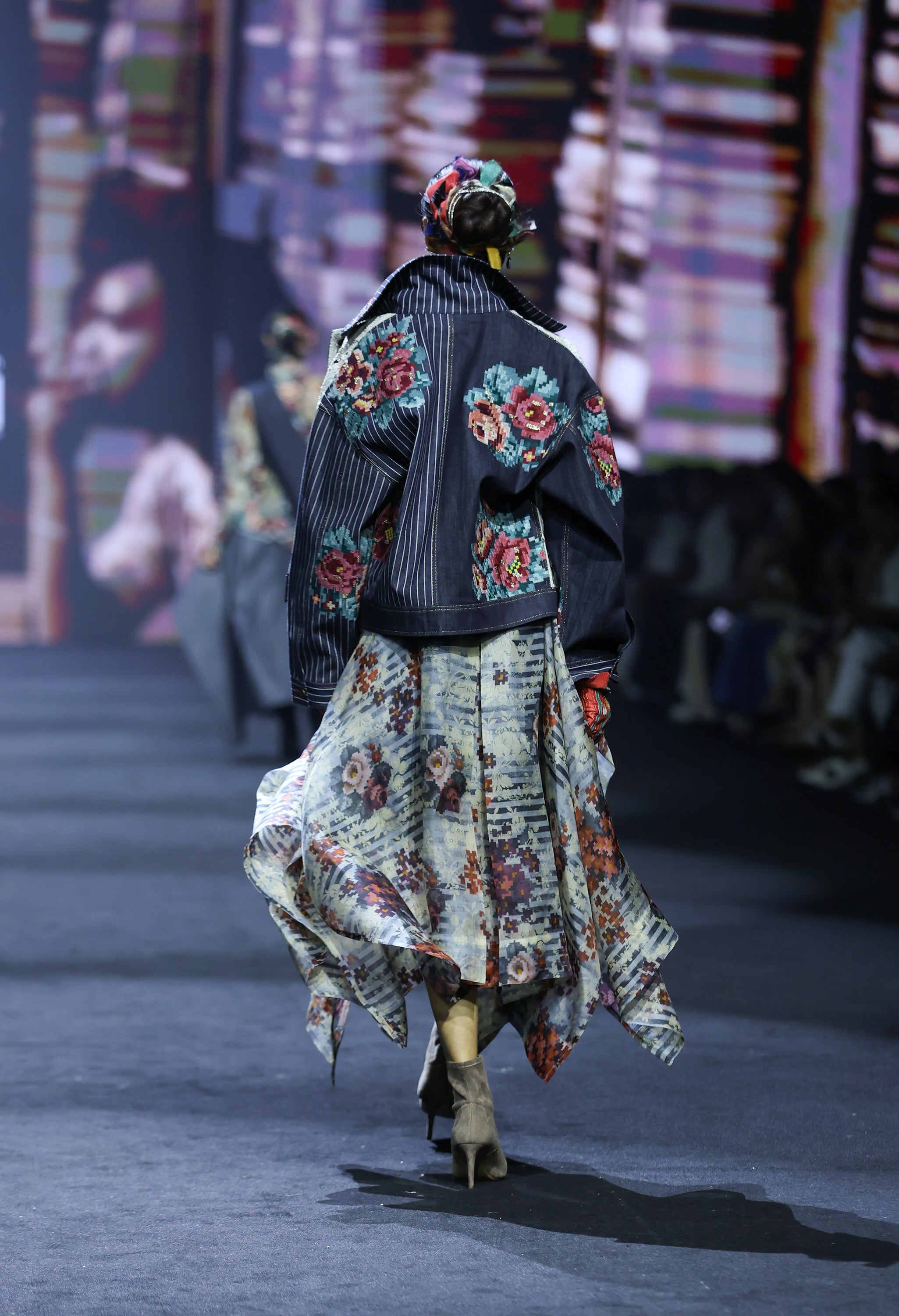 EMB DUAL COLOR DENIM JACKET WITH CORSET DRESS