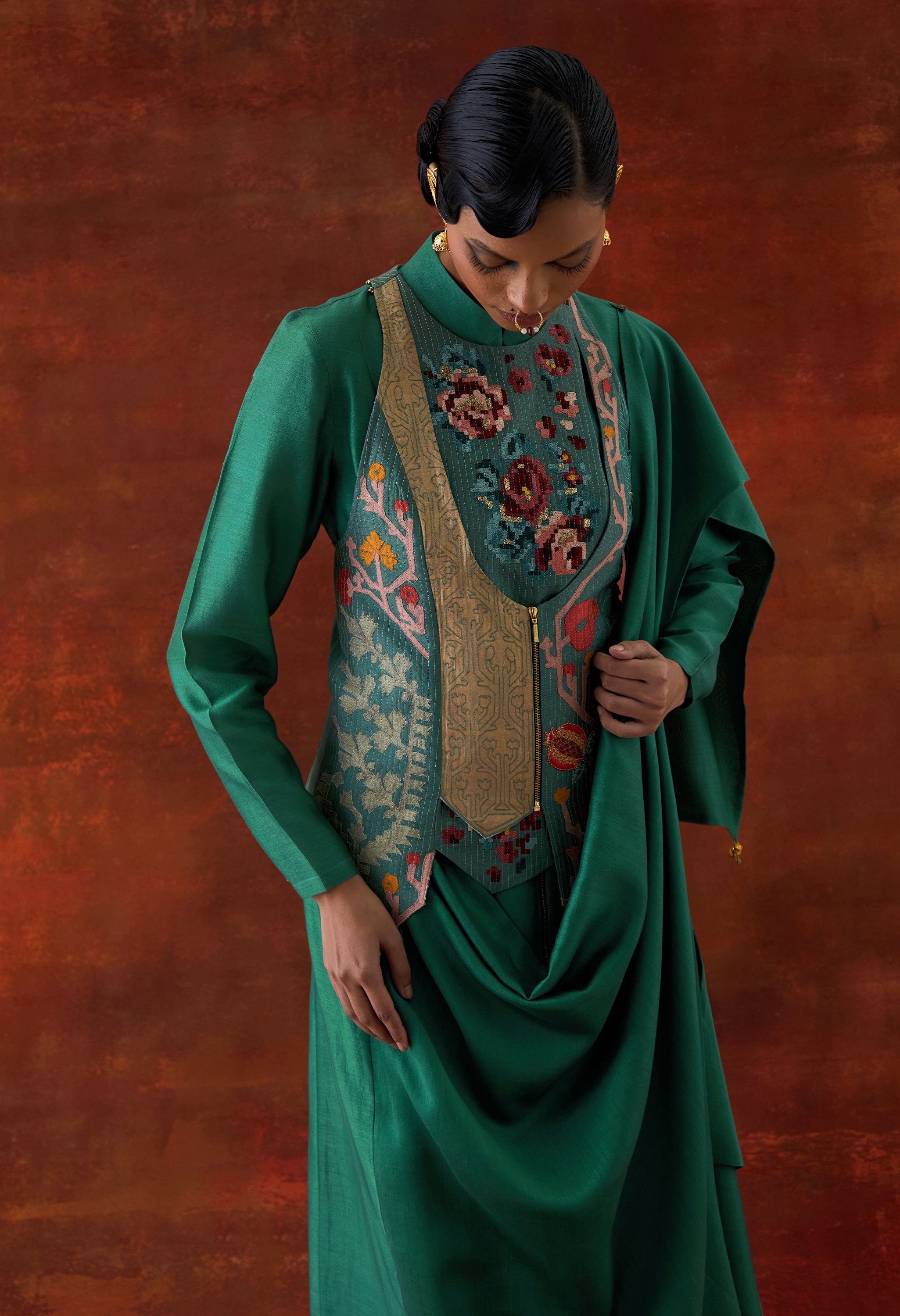 ANGRAKHA STYLE JACKET WITH ZIPPERED KURTA AND PANTS