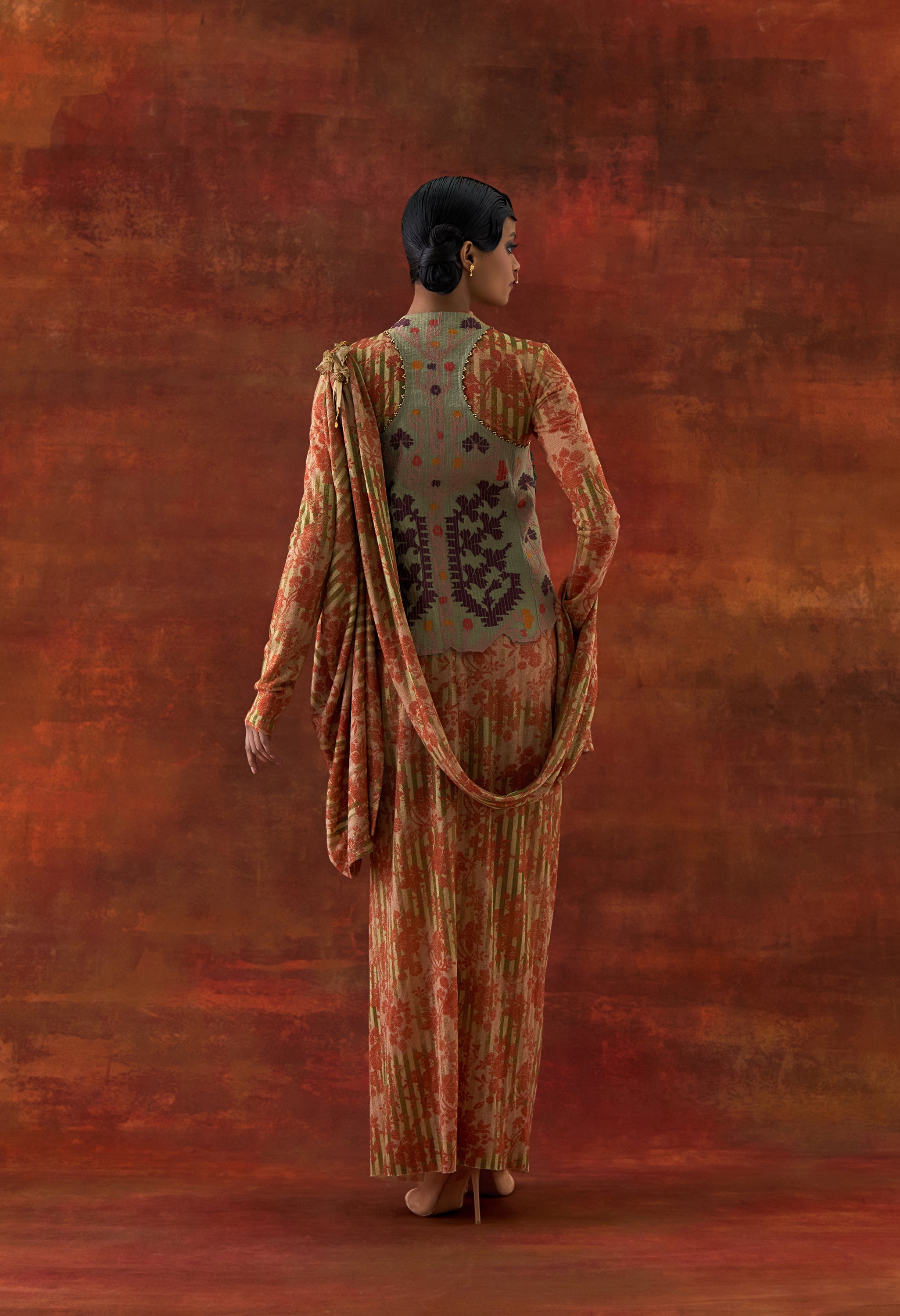 3D FLOWER RACER BACK JACKET WITH GOLD JERSEY DRAPED SARI