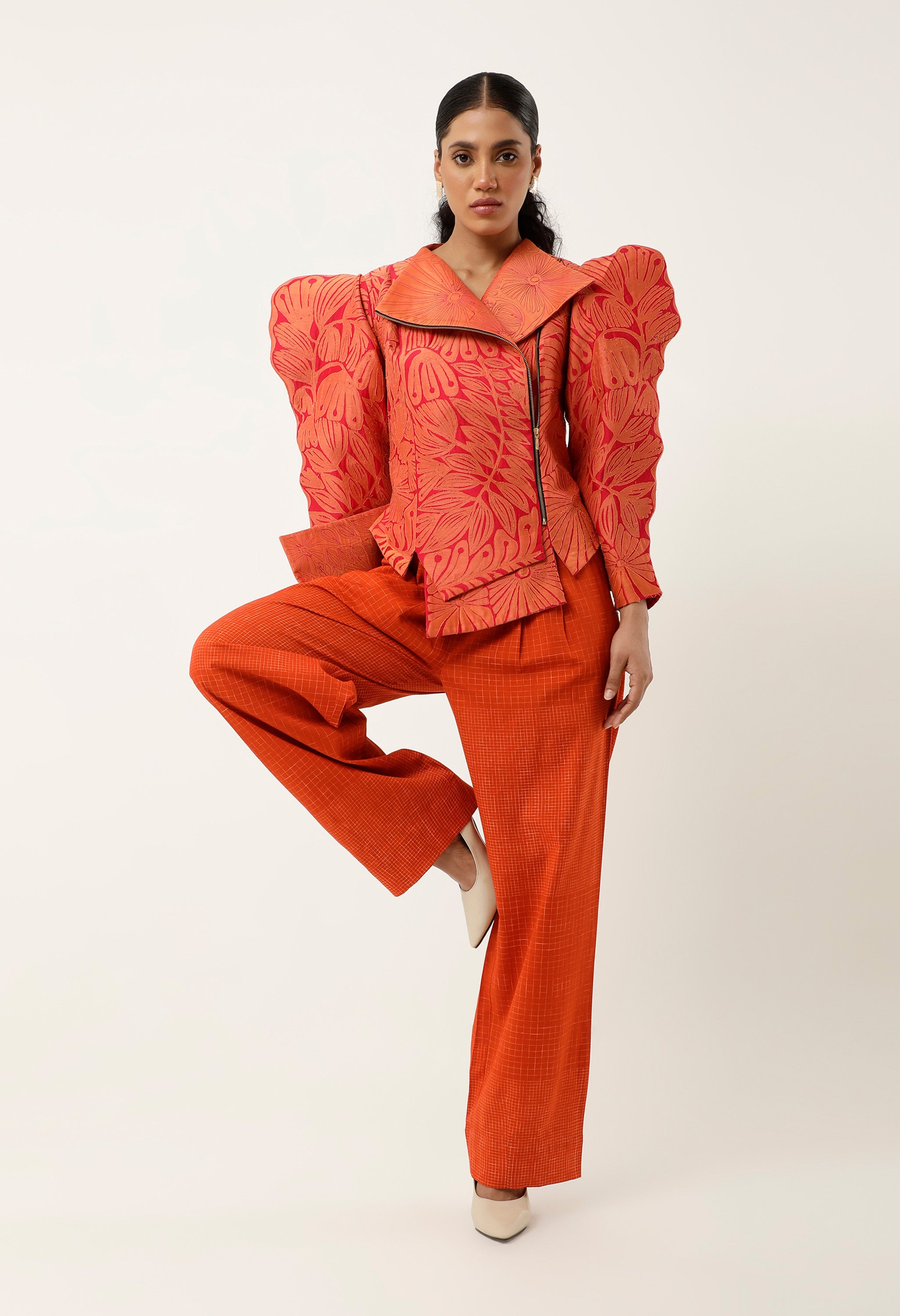 3D SLEEVED FLORAL CUTWORK JACKET WITH PRINTED PARALLEL PANTS