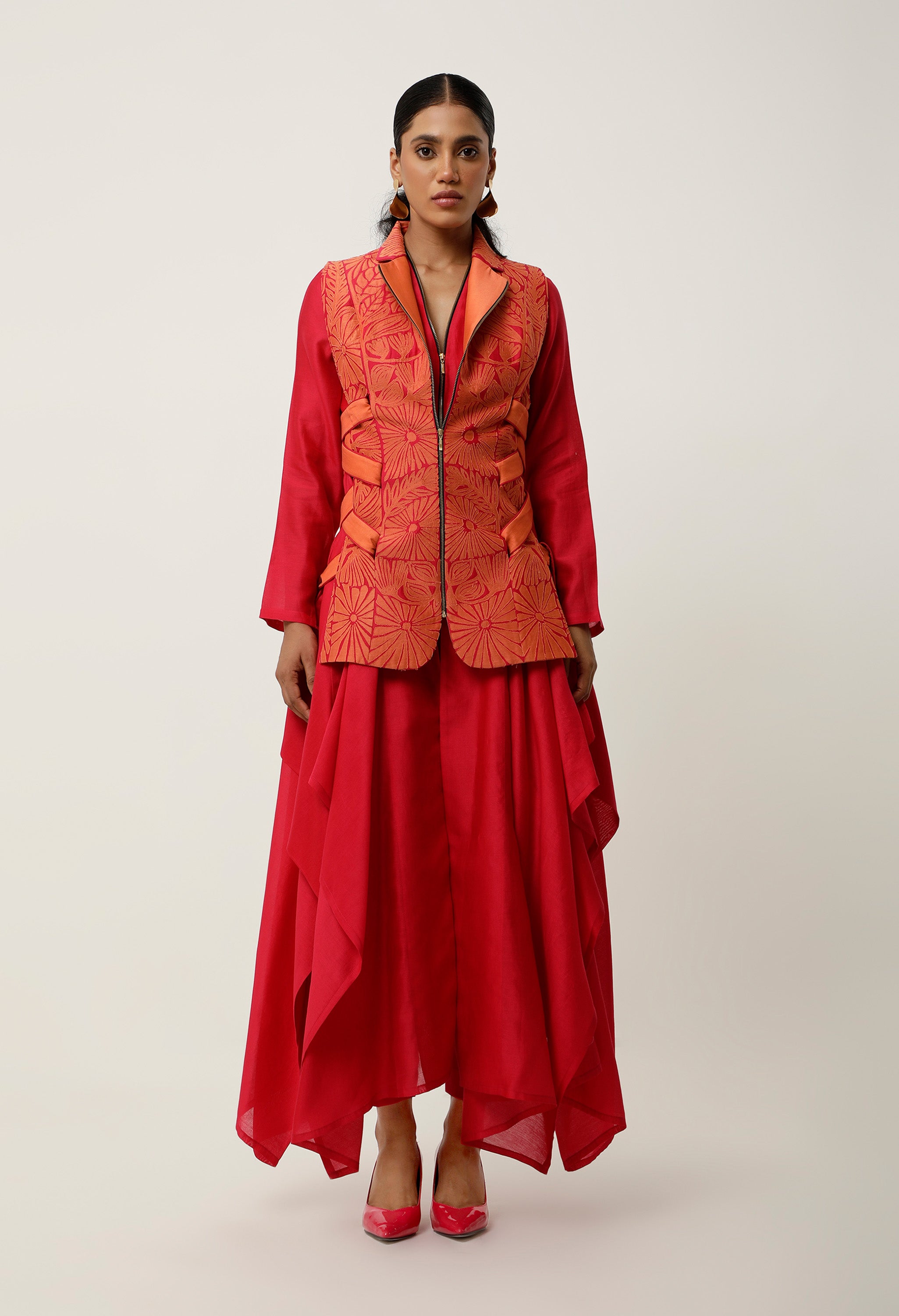 SIDE TIE UP CUTWORK JACKET WITH DRAPED INNER AND PANTS