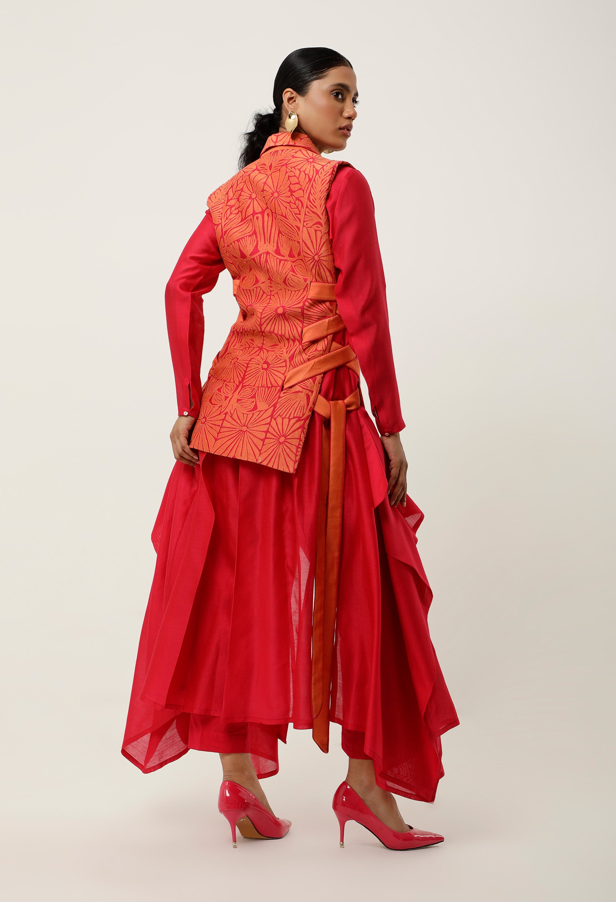 SIDE TIE UP CUTWORK JACKET WITH DRAPED INNER AND PANTS