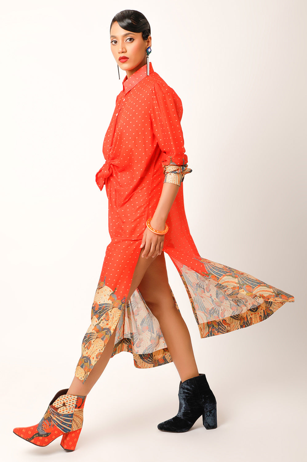 PRINTED KNOTTED SHIRT