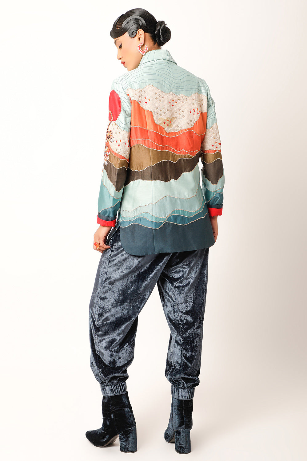 LANDSCAPE TEXTURED JACKET WITH VELVET JOGGERS