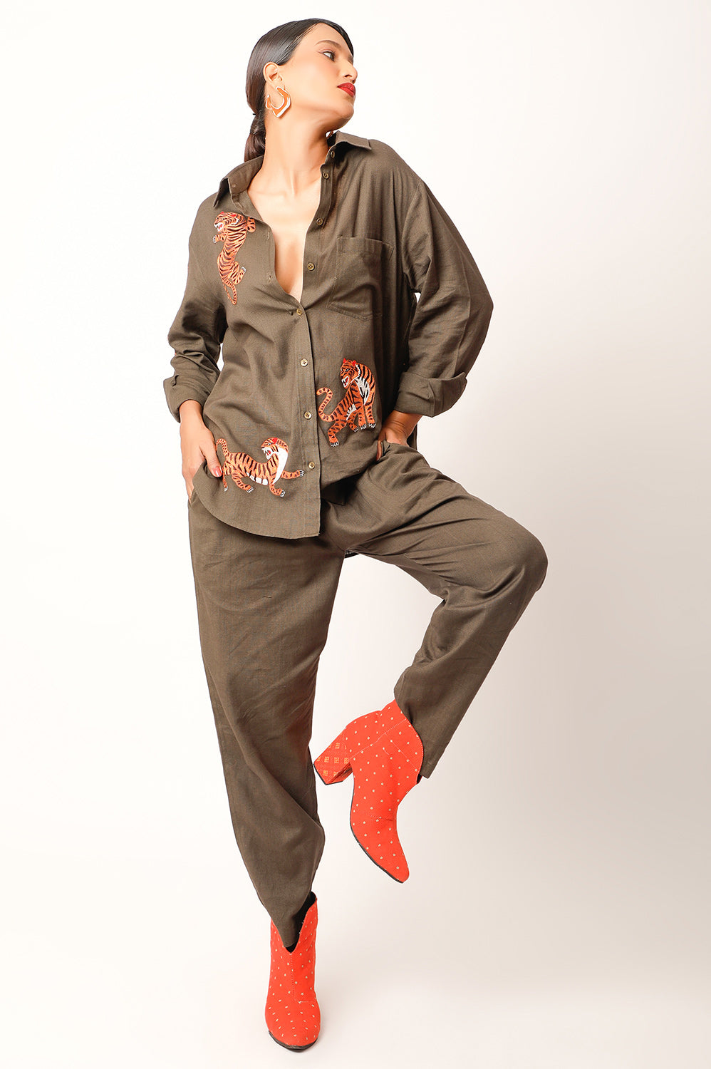 TIGER EMBROIDERED LINEN CO ORD