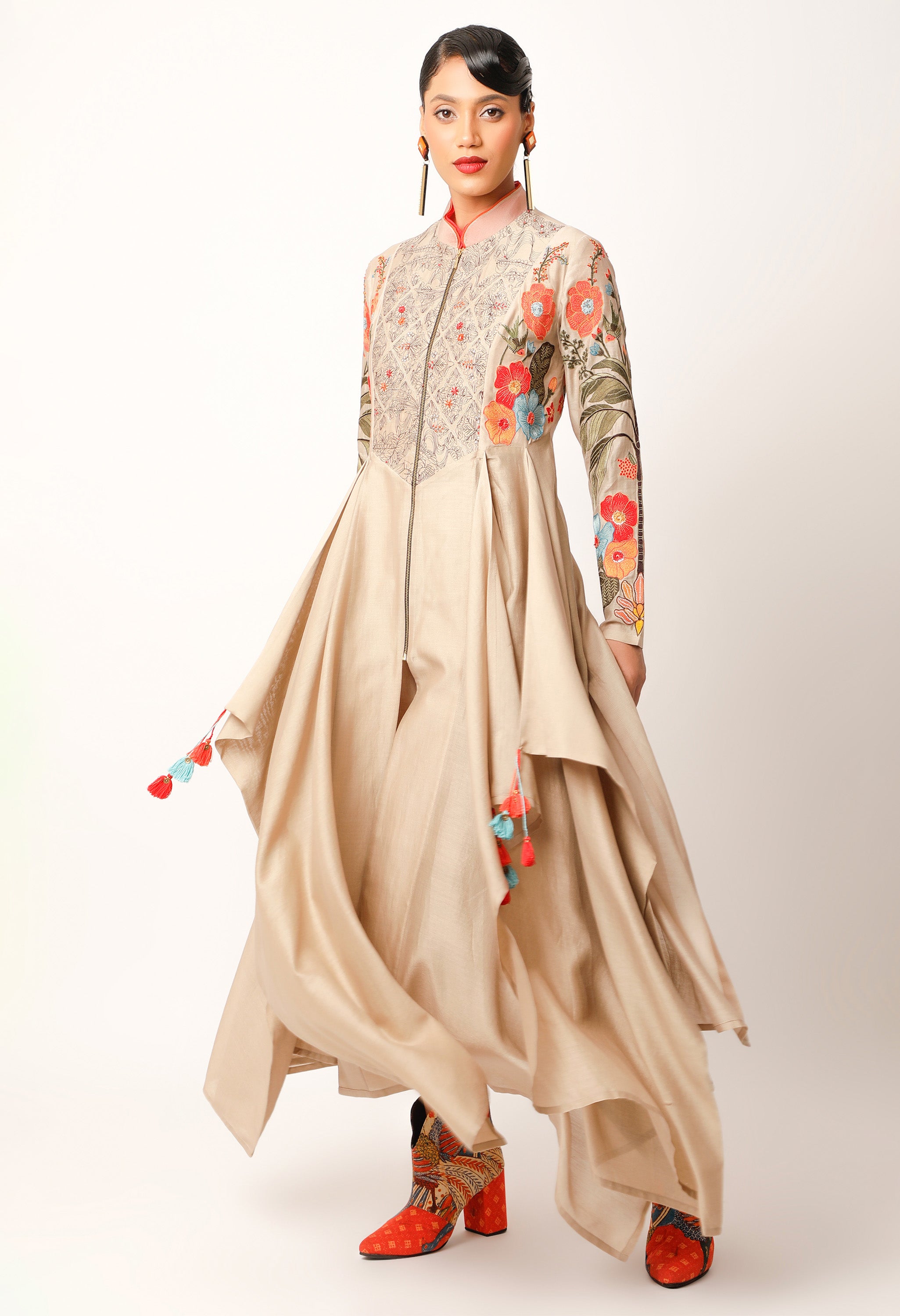 FOLIAGE EMBROIDERED ZIPPERED ANGRAKHA WITH PANTS