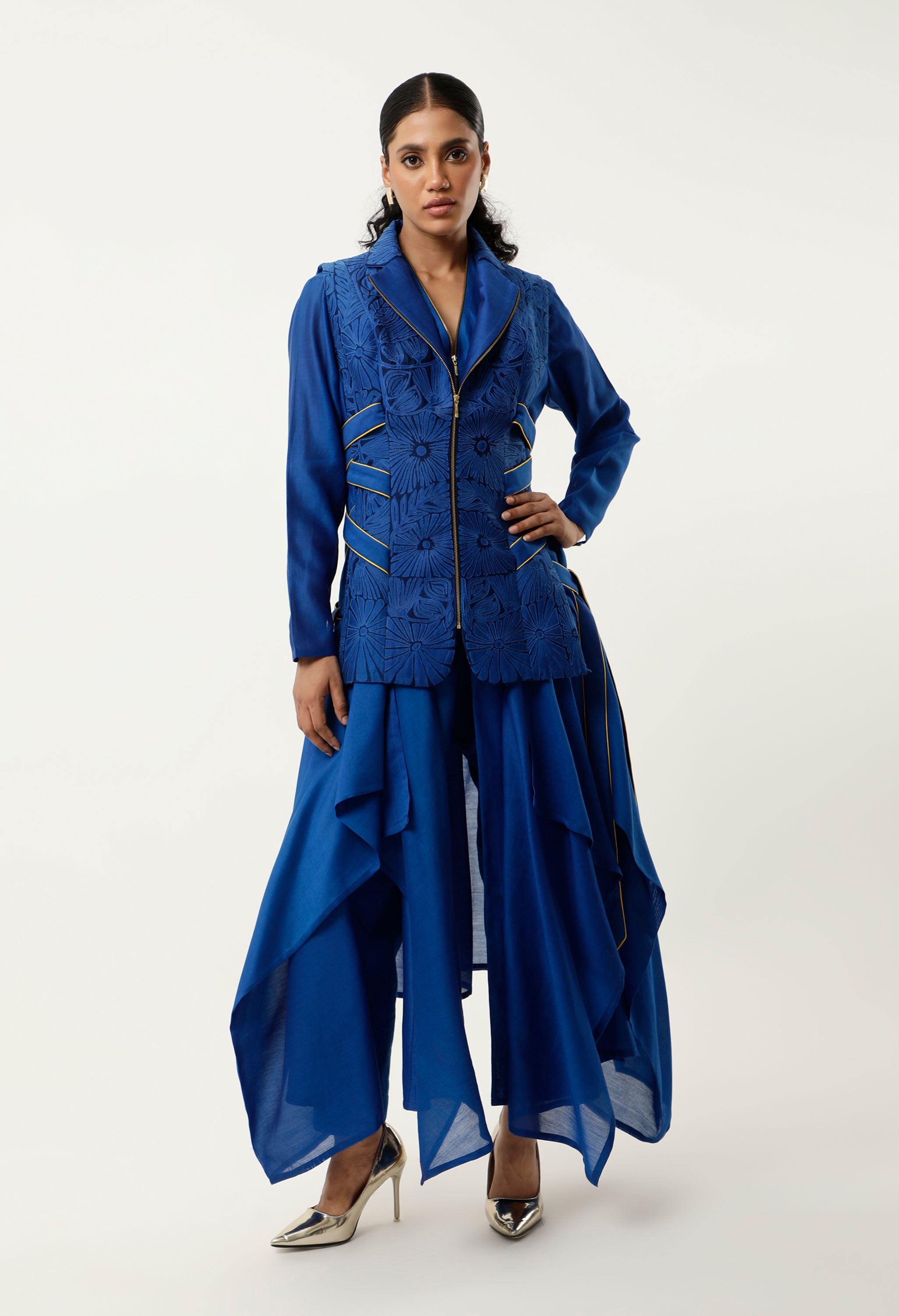 SIDE TIE UP CUTWORK JACKET WITH DRAPED INNER AND PANTS
