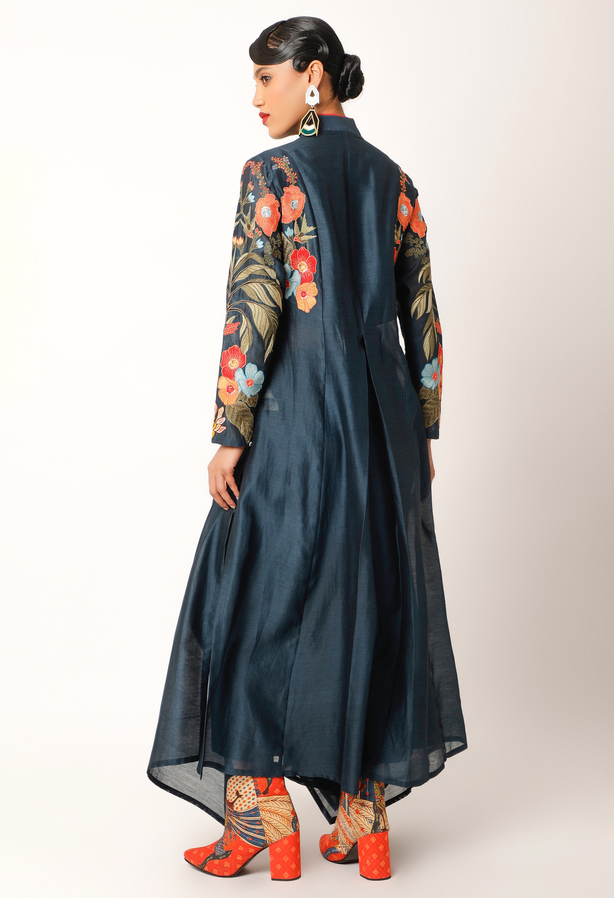 FOLIAGE EMBROIDERED ZIPPERED ANGRAKHA WITH PANTS