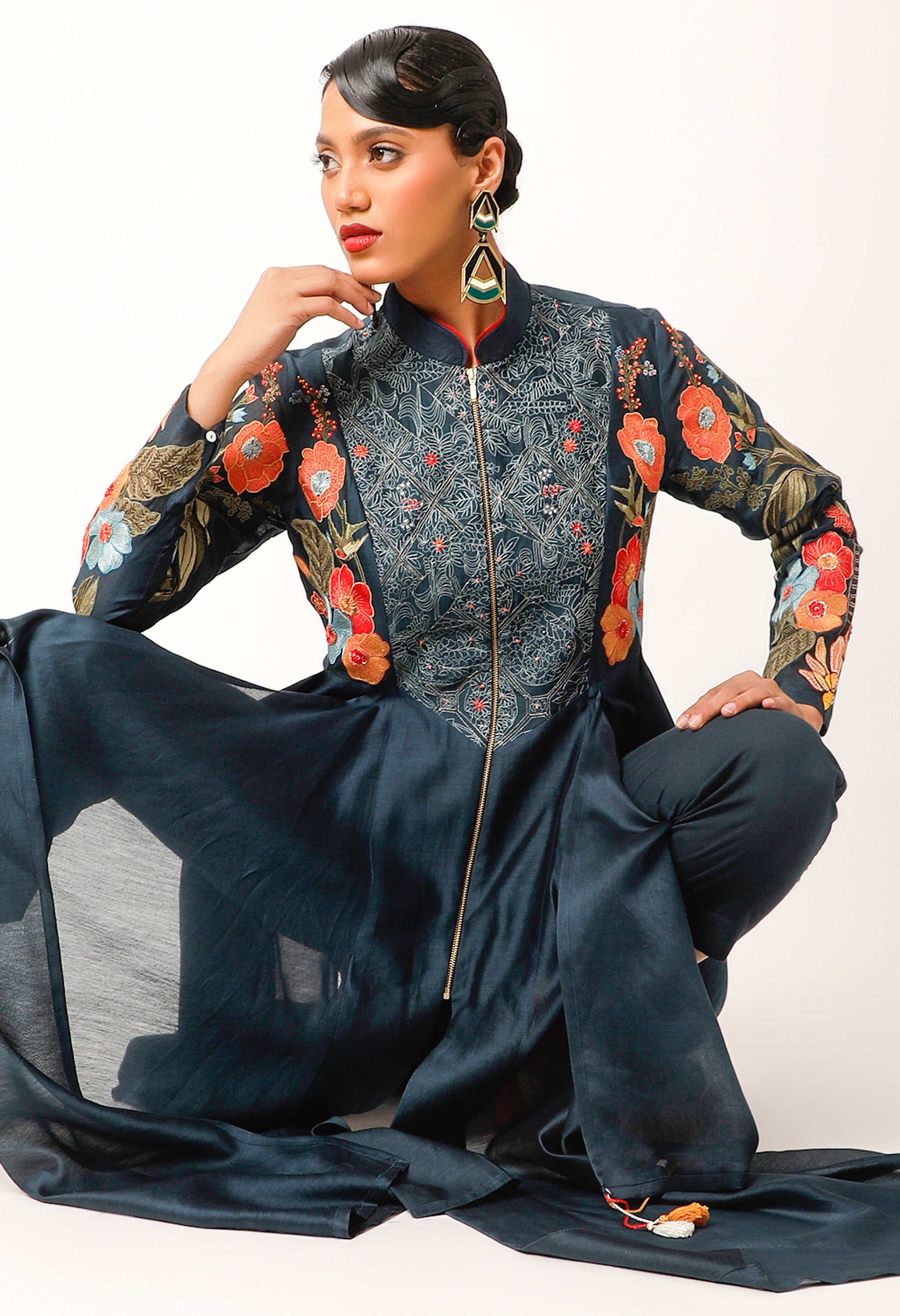 FOLIAGE EMBROIDERED ZIPPERED ANGRAKHA WITH PANTS