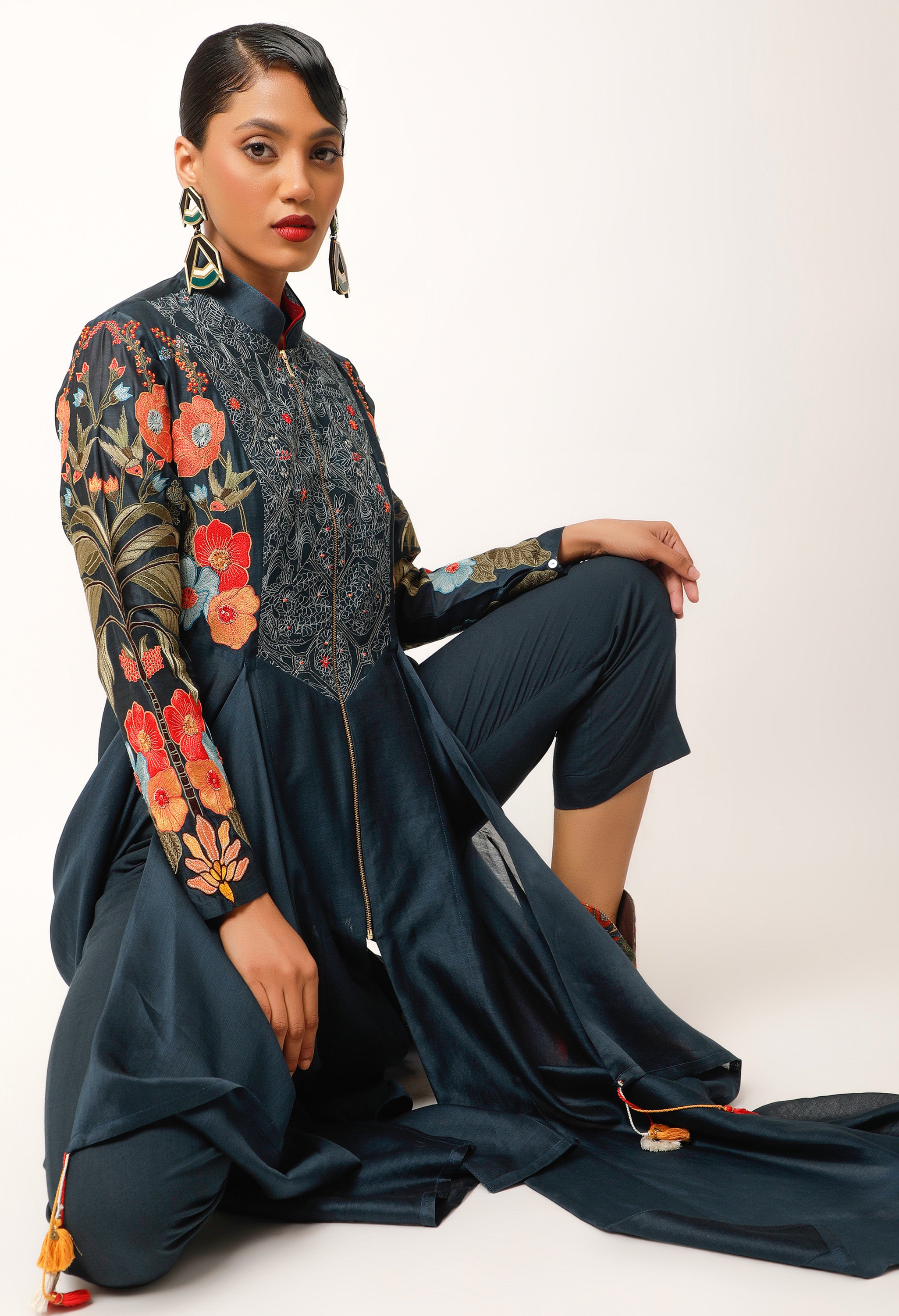 FOLIAGE EMBROIDERED ZIPPERED ANGRAKHA WITH PANTS
