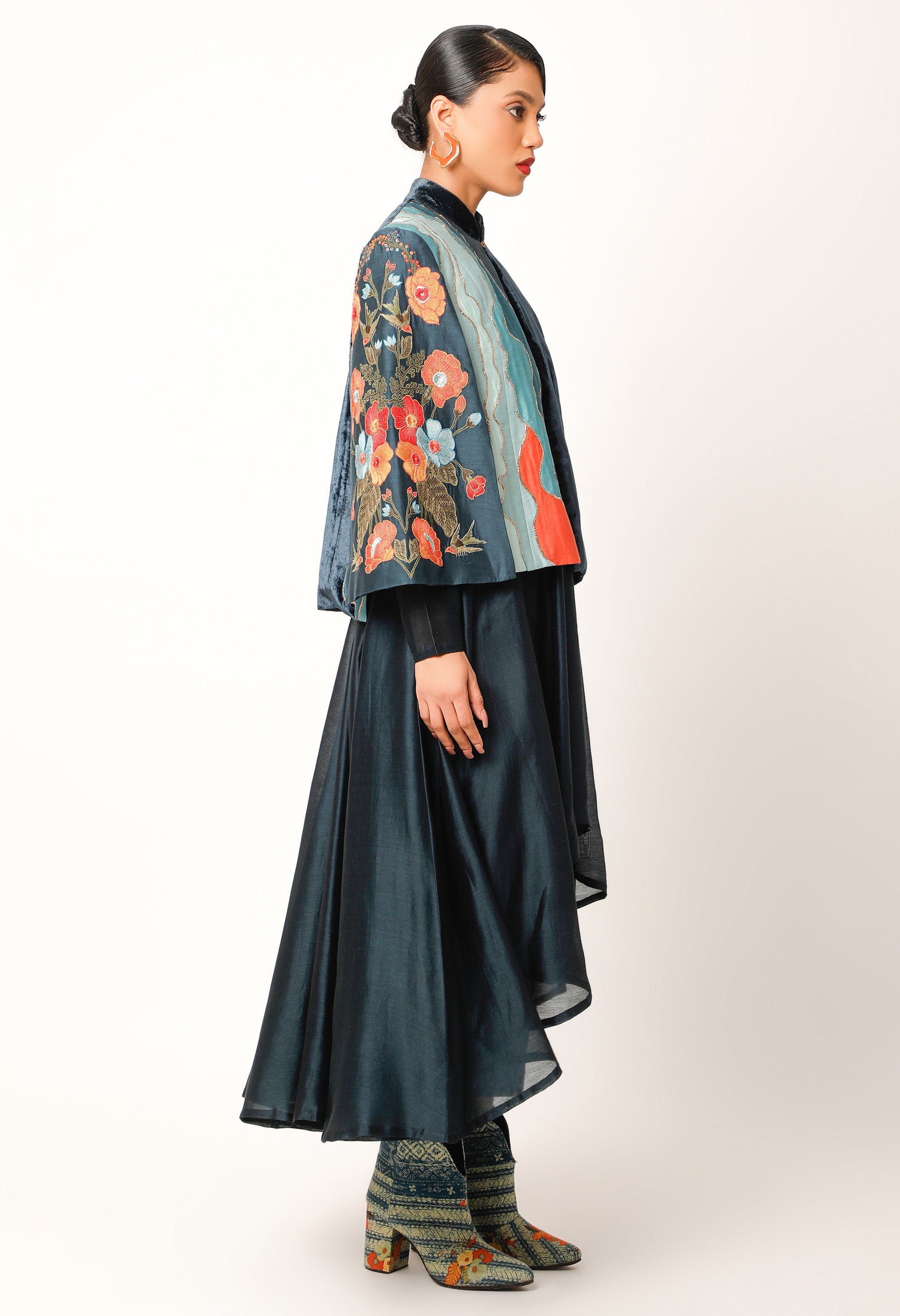 FOLIAGE EMB CAPE WITH ASSYMTRICAL KALIDAR