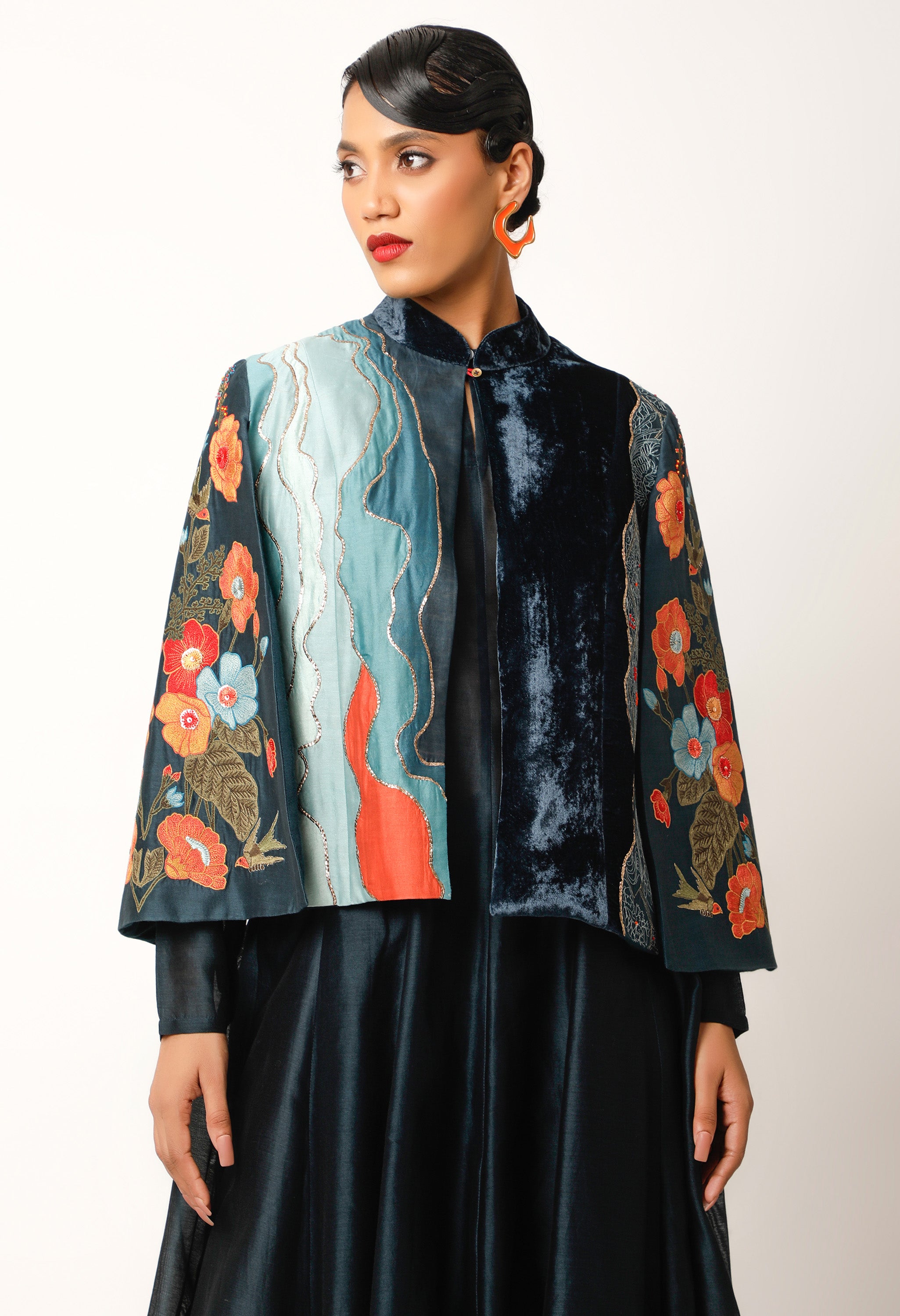 FOLIAGE EMB CAPE WITH ASSYMTRICAL KALIDAR