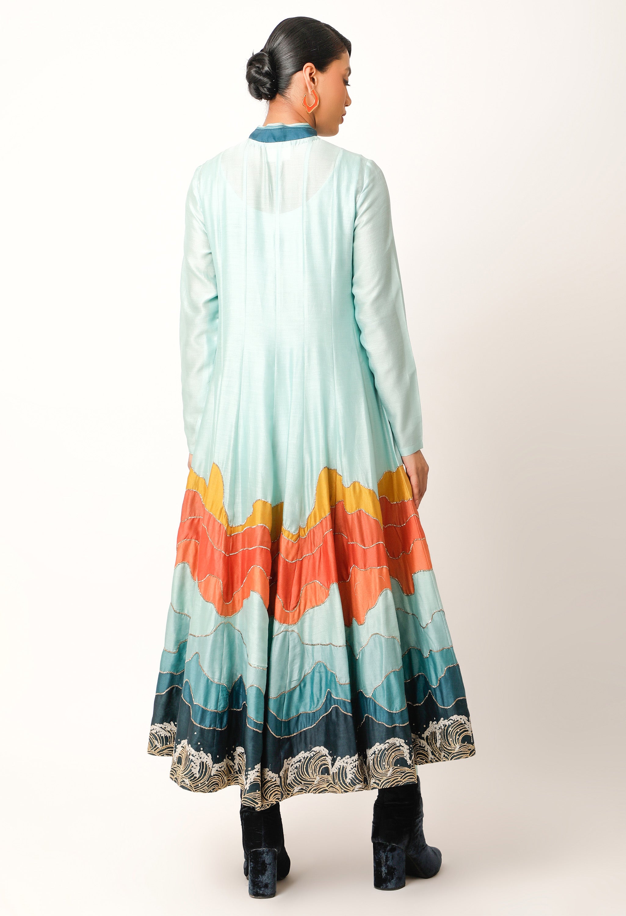 LANDSCAPE EMBROIDERED ZIPPERED KALIDAR WITH PANTS