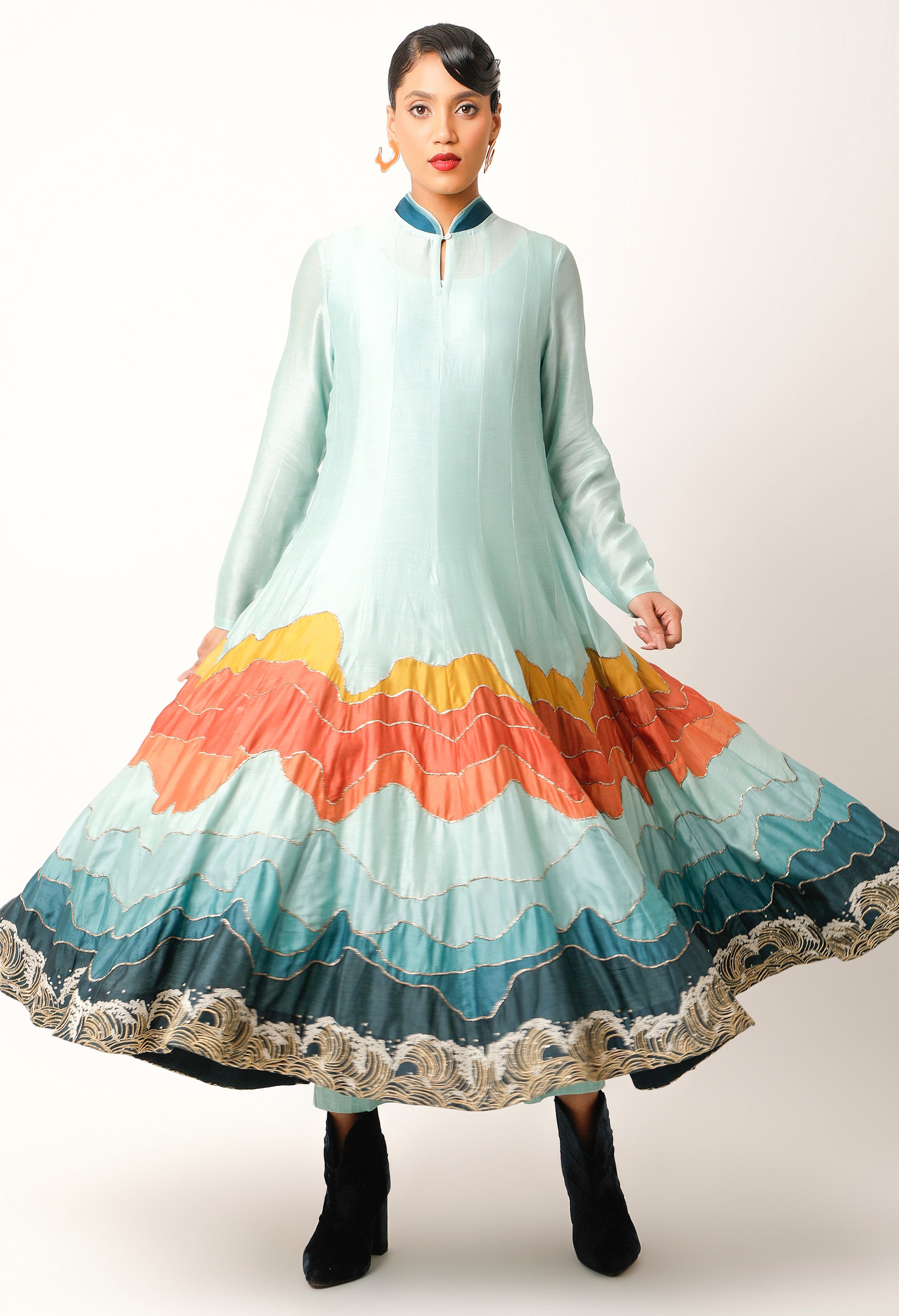 LANDSCAPE EMBROIDERED ZIPPERED KALIDAR WITH PANTS