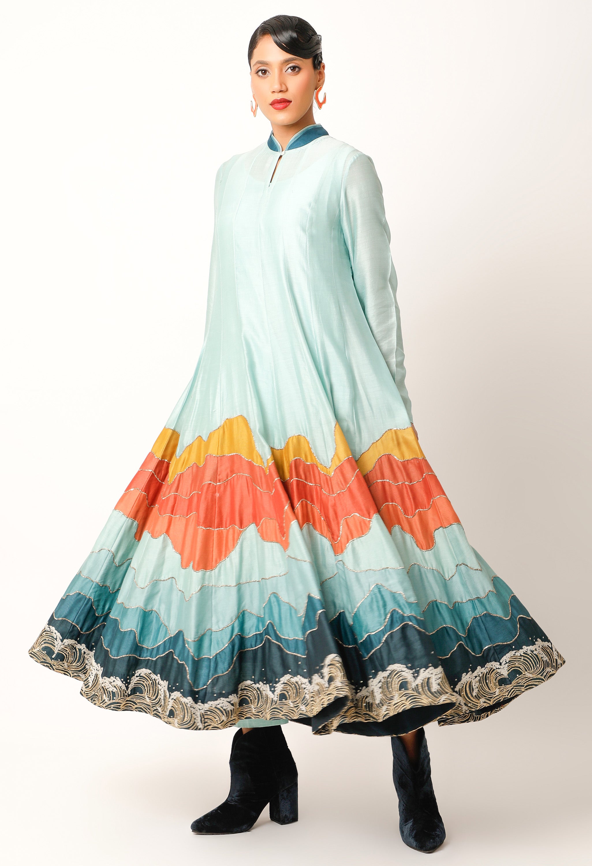 LANDSCAPE EMBROIDERED ZIPPERED KALIDAR WITH PANTS