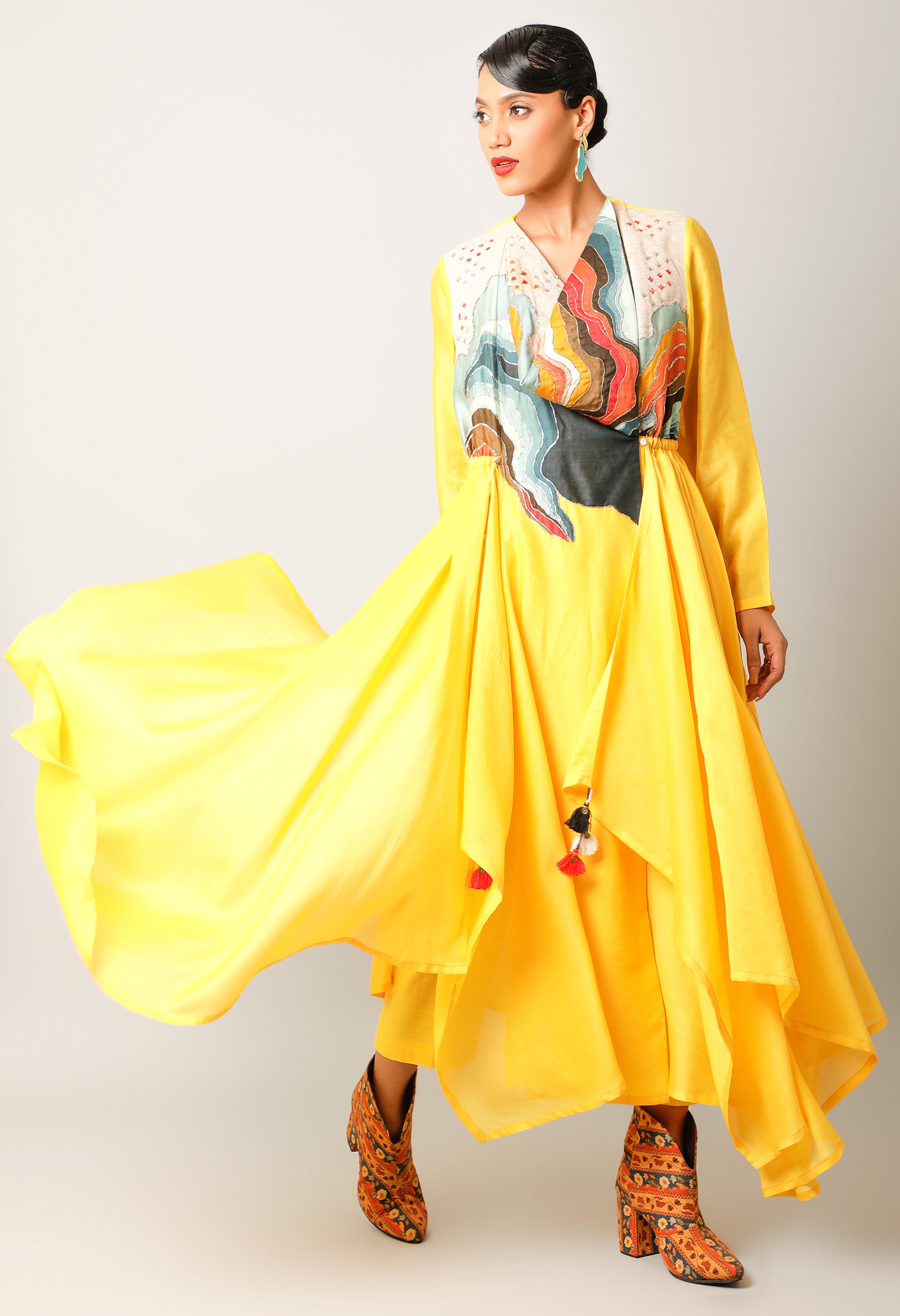 LANDSCAPE EMBROIDERED ZIPPERED ANGRAKHA WITH PANTS