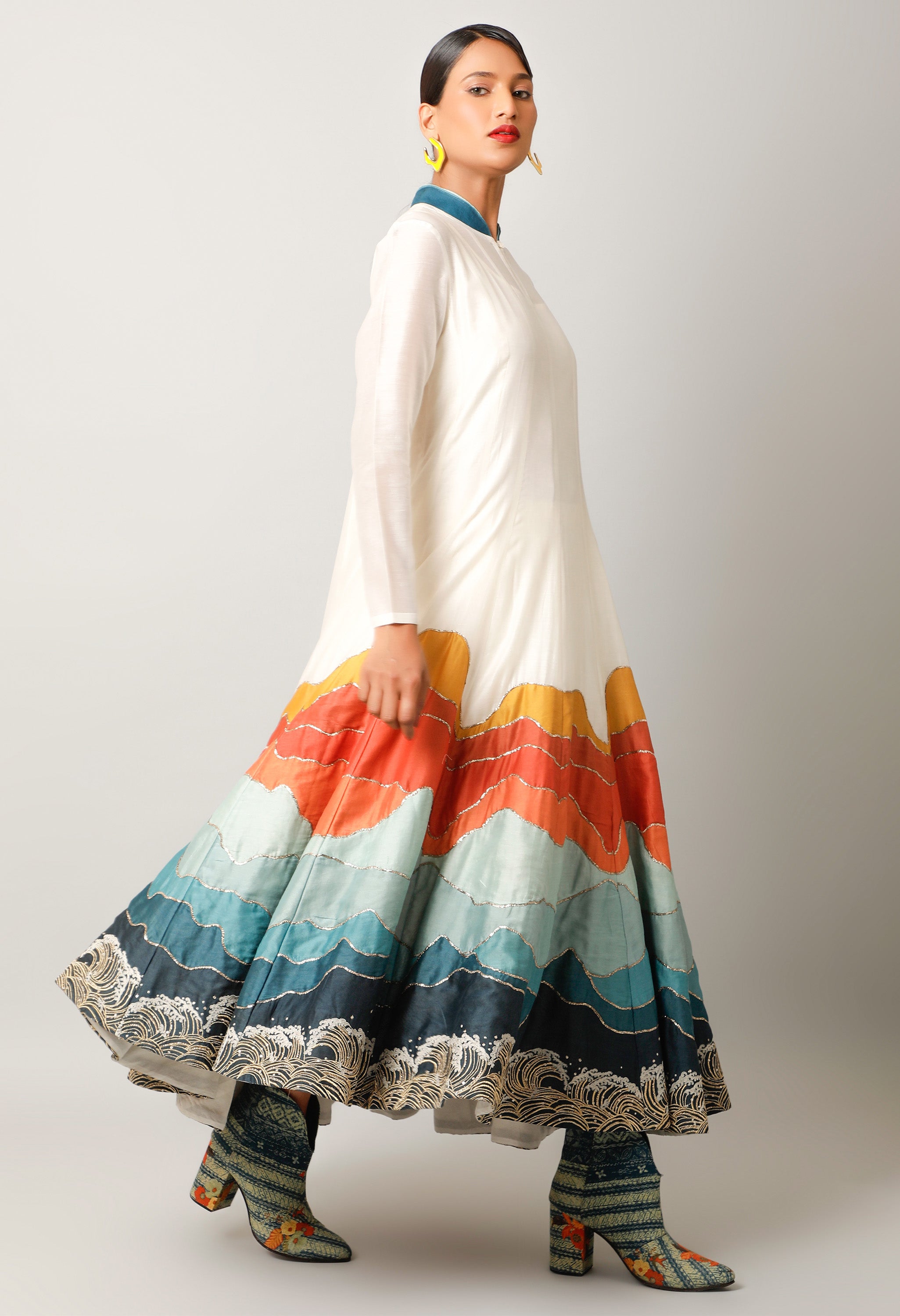 LANDSCAPE EMBROIDERED ZIPPERED ANGRAKHA WITH PANTS