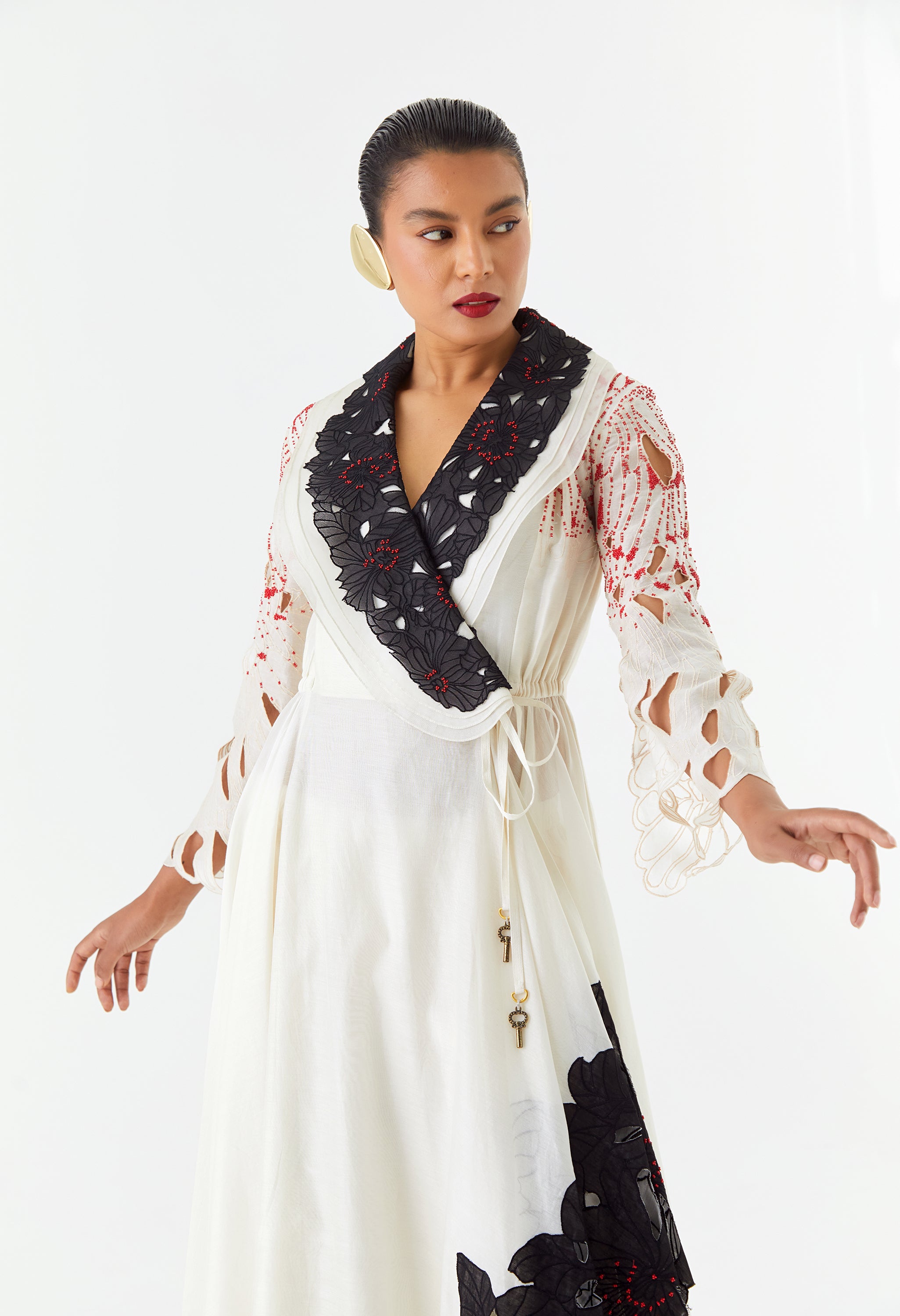 LAYERED COLLOR OVERLAP ANGRAKHA WITH PANTS