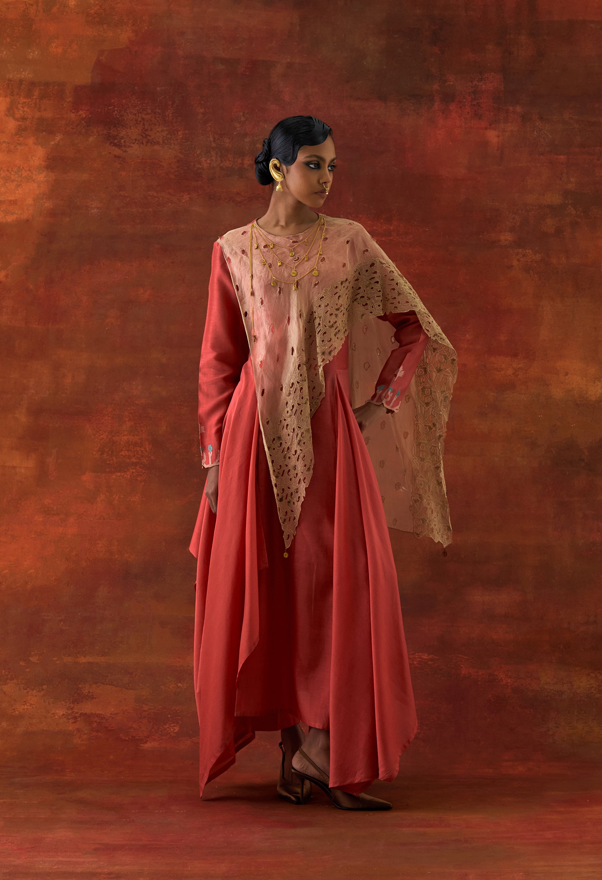 EMB GOLD TISSUE ATTACHED DRAPED KURTA WITH PANTS