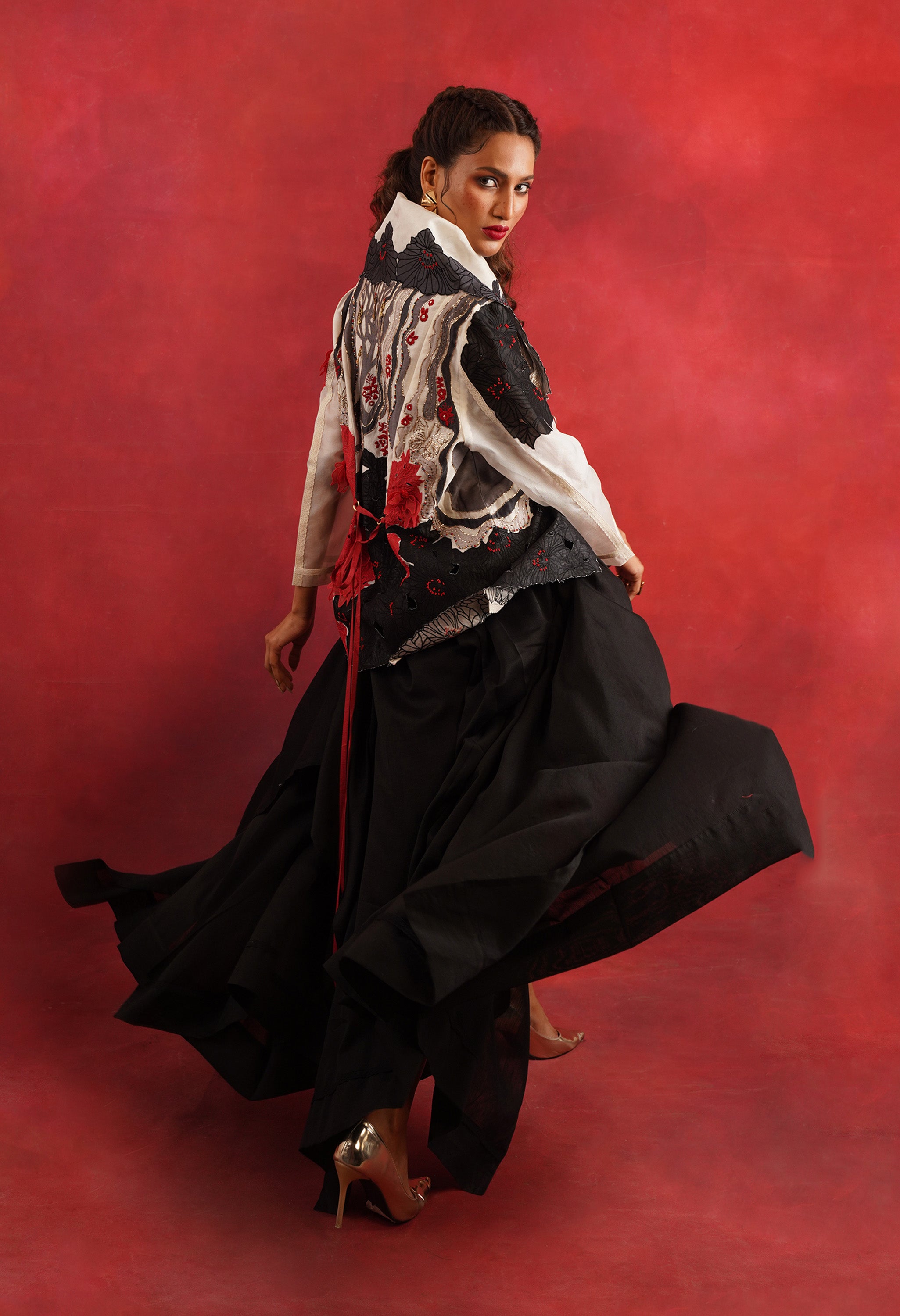 DRAPED COLLAR JACKET