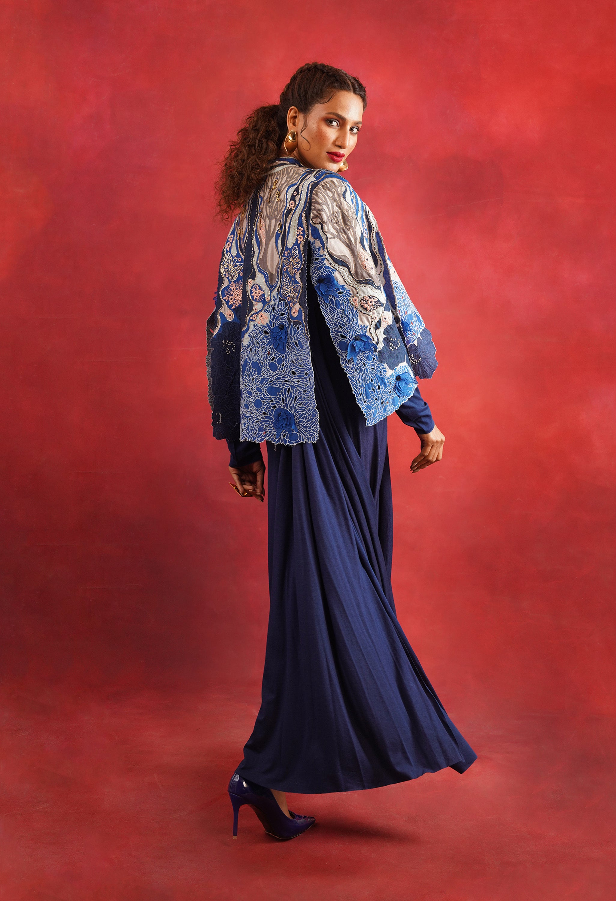 EMBROIDERED CAPE JACKET WITH DRAPED JERSY INNER