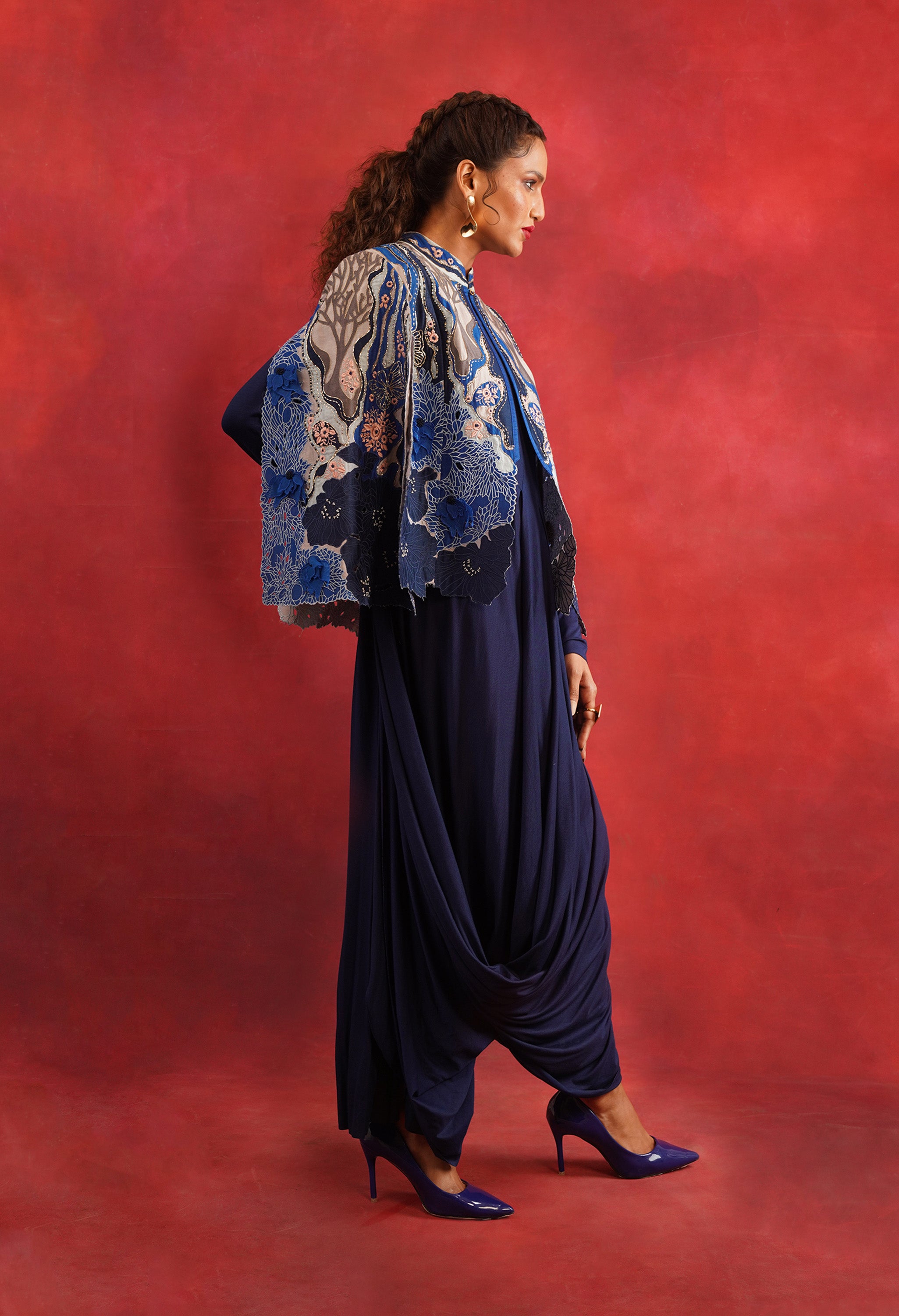 EMBROIDERED CAPE JACKET WITH DRAPED JERSY INNER