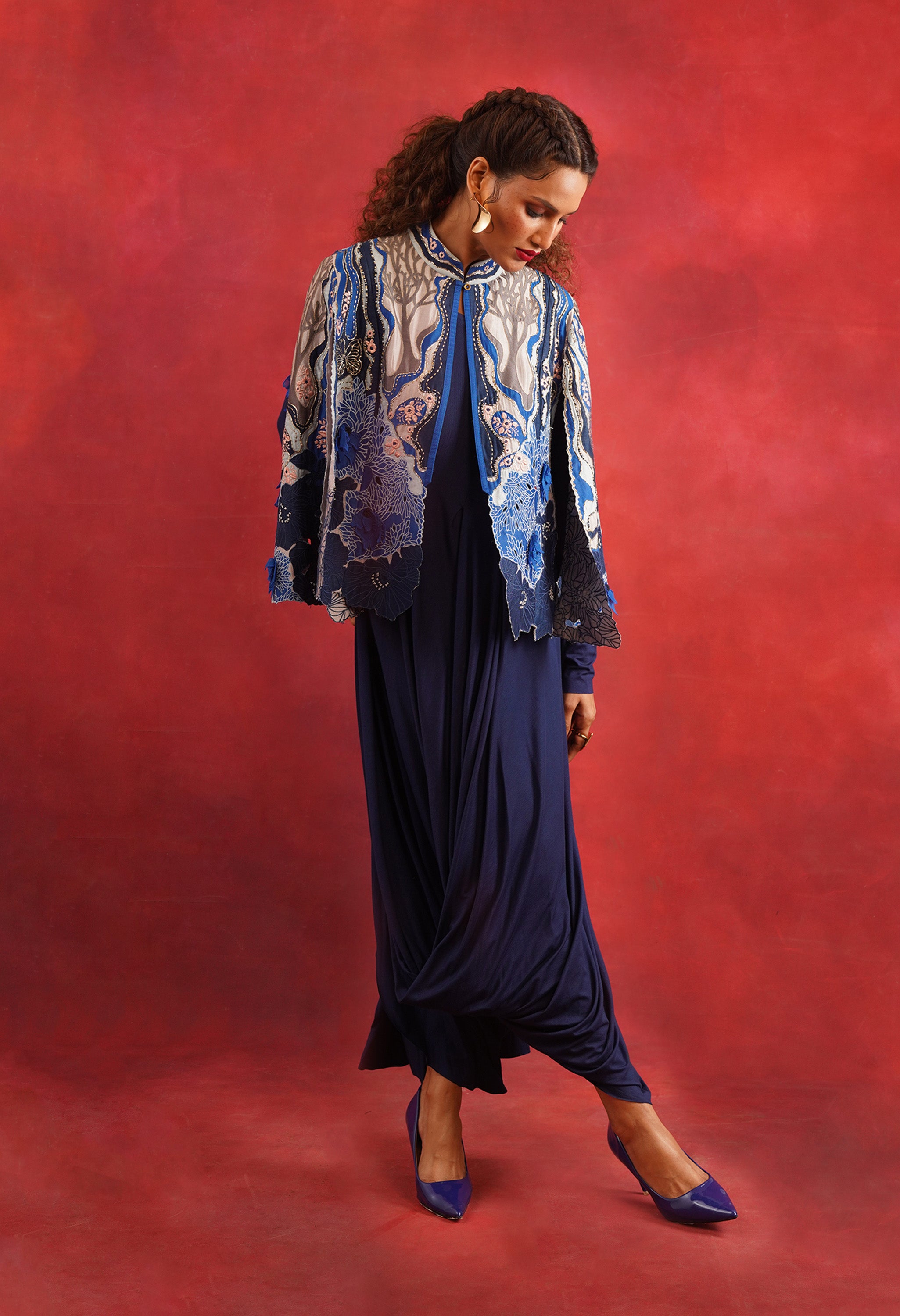 EMBROIDERED CAPE JACKET WITH DRAPED JERSY INNER