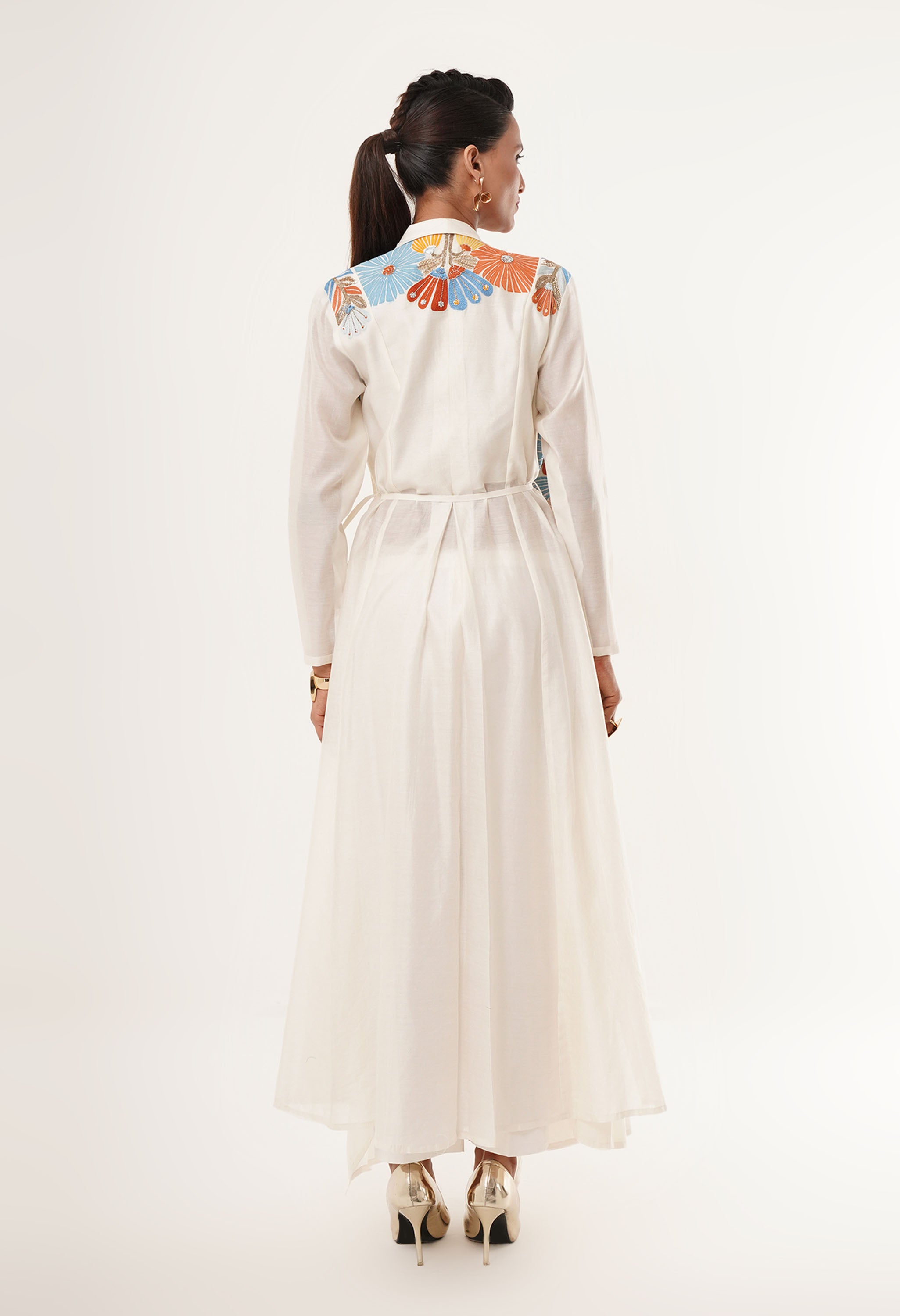 ENGINEERED COWL NECK ANGRAKHA