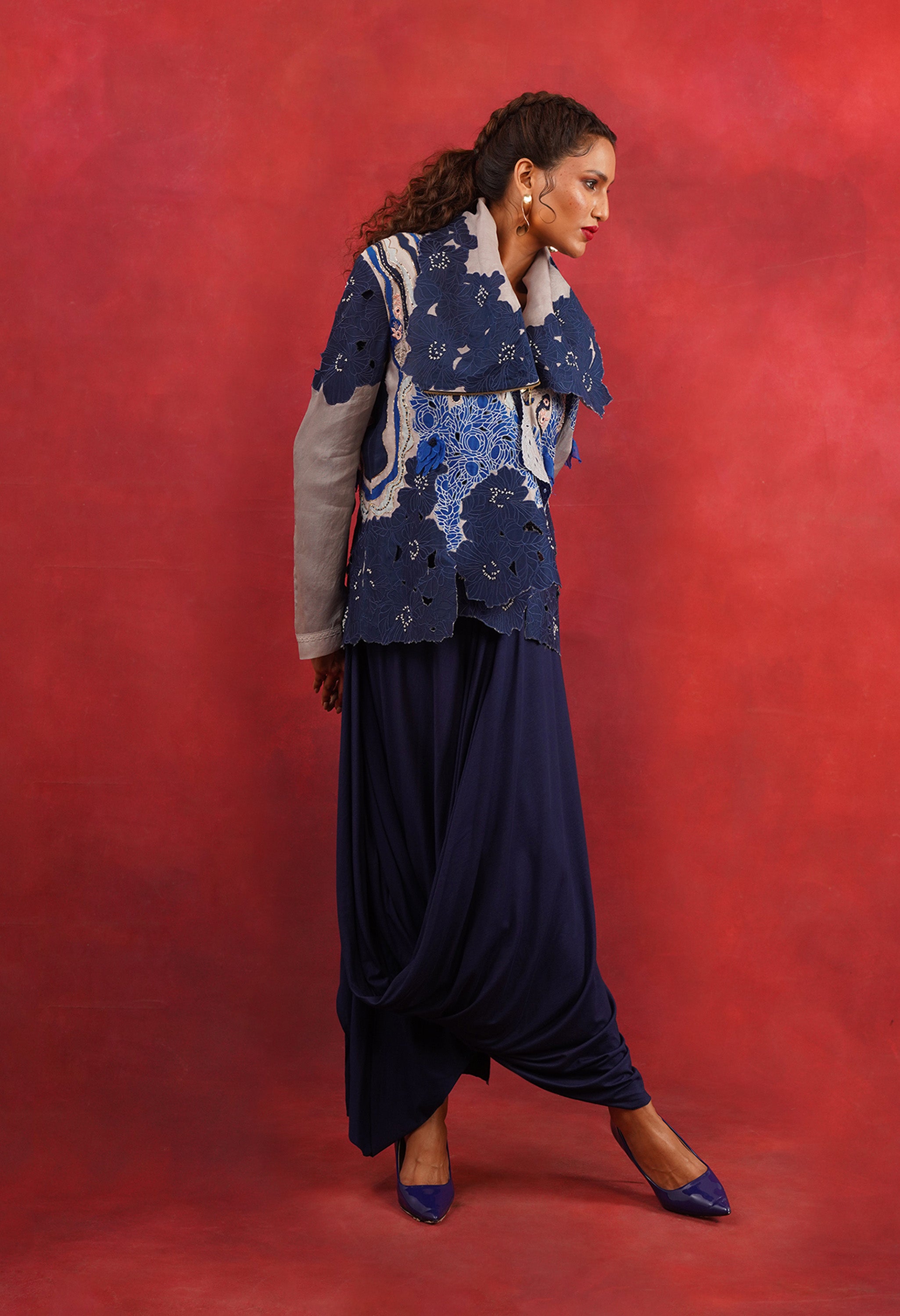 DRAPED COLLAR JACKET