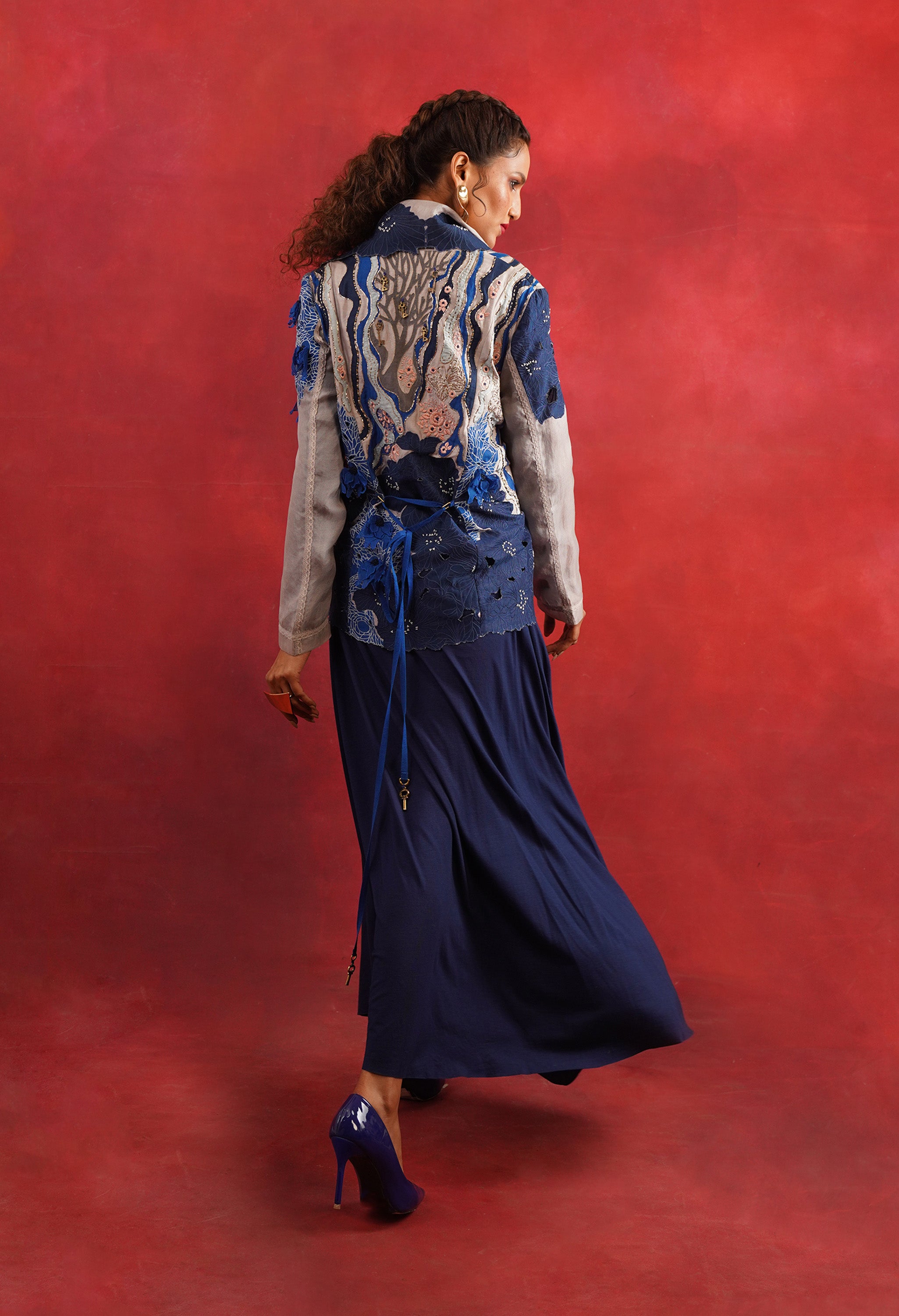 DRAPED COLLAR JACKET