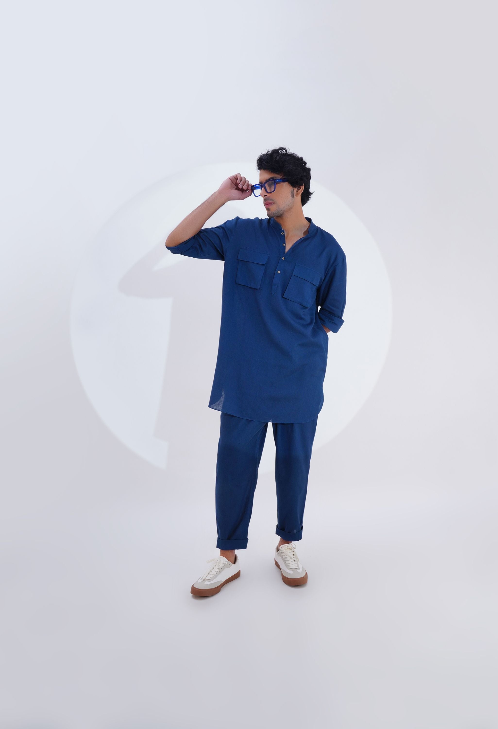 LINEN KURTA SET WITH TIGER EMB DETAILED SLEEVES