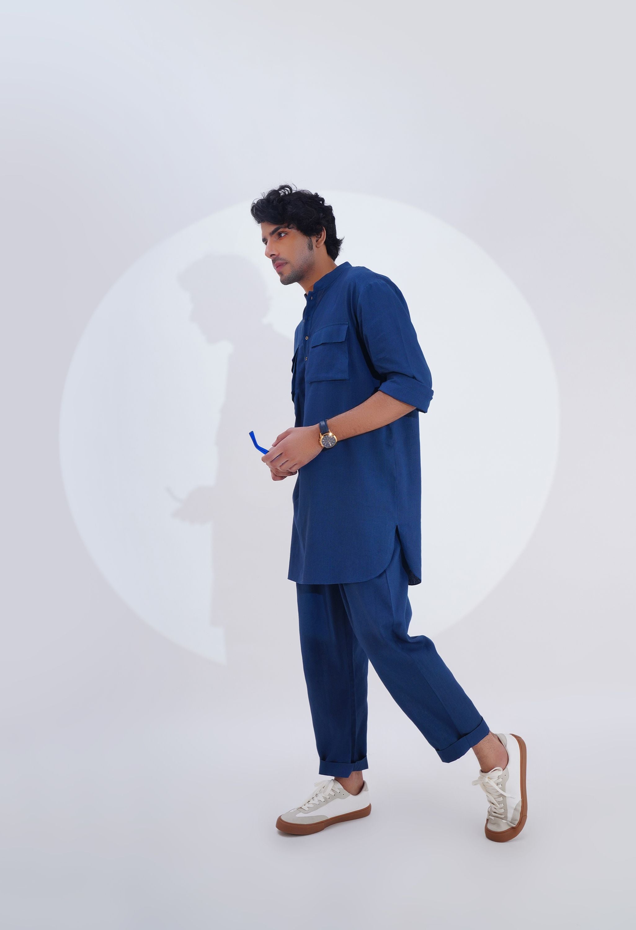 LINEN KURTA SET WITH TIGER EMB DETAILED SLEEVES