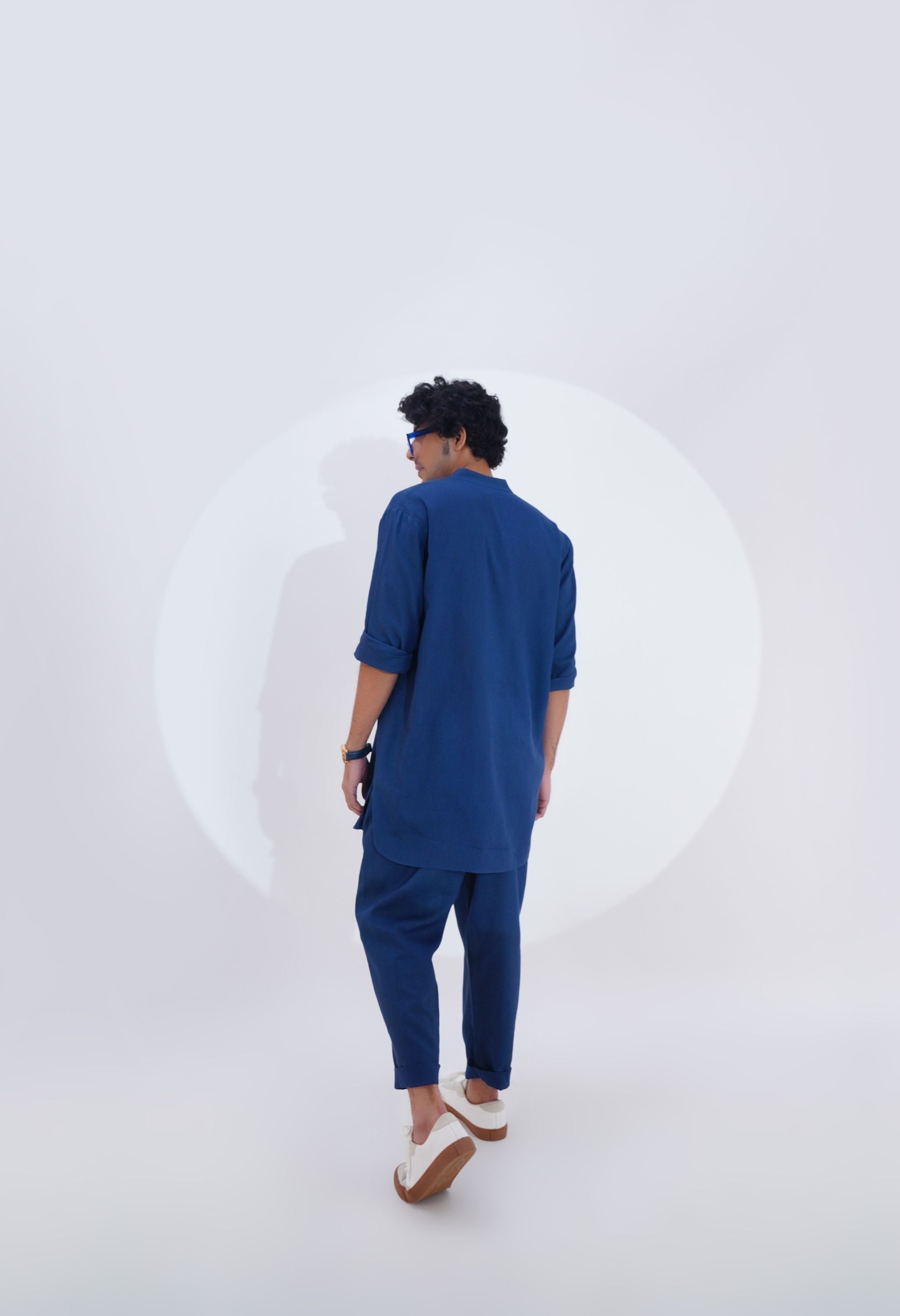 LINEN KURTA SET WITH TIGER EMB DETAILED SLEEVES