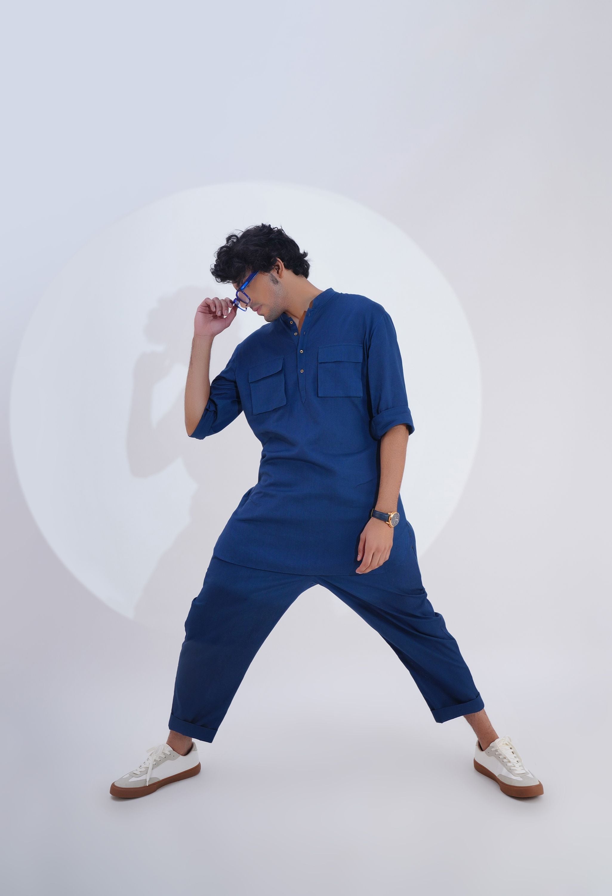 LINEN KURTA SET WITH TIGER EMB DETAILED SLEEVES