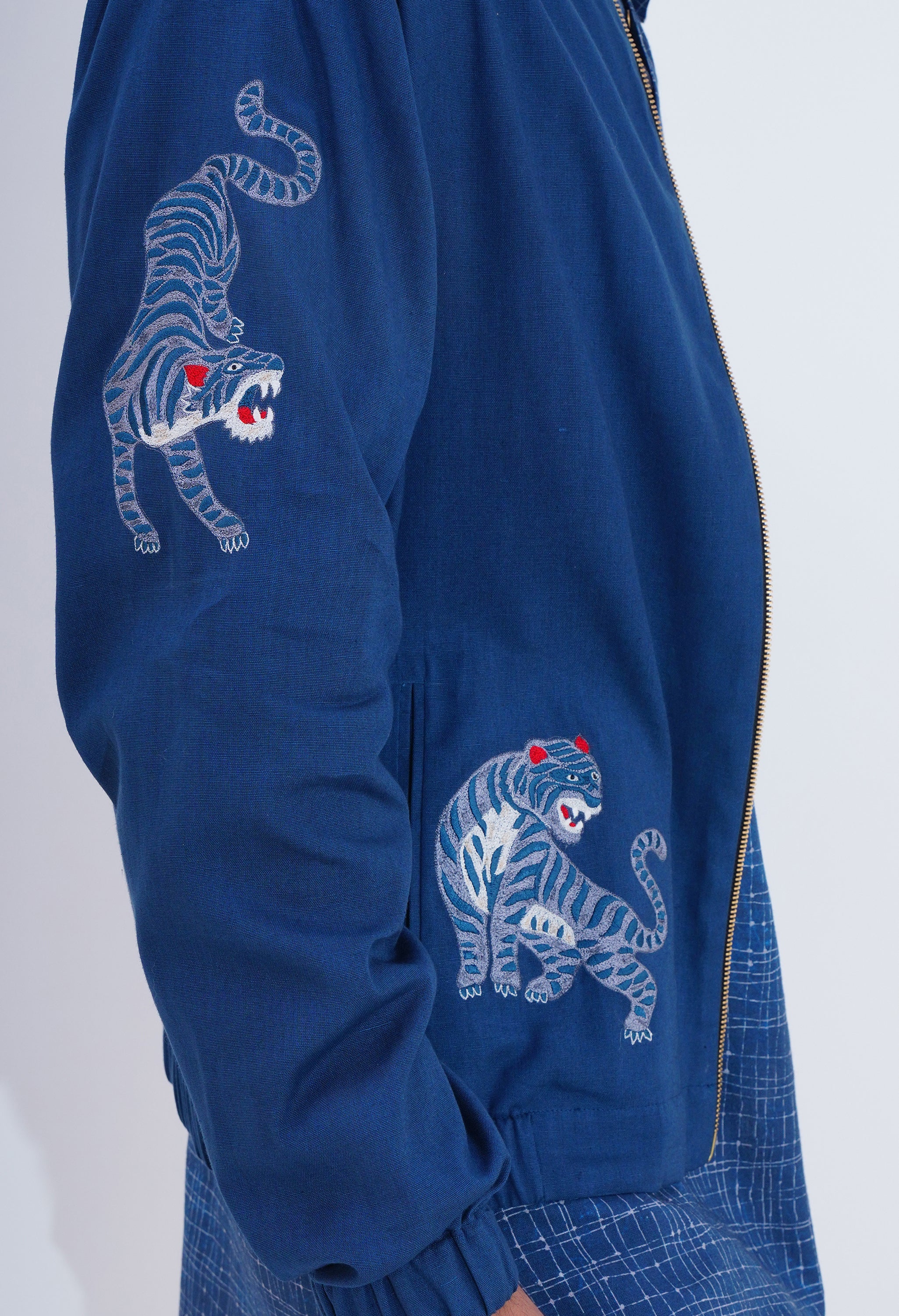 TIGER EMBROIDERED BOMBER JACKET