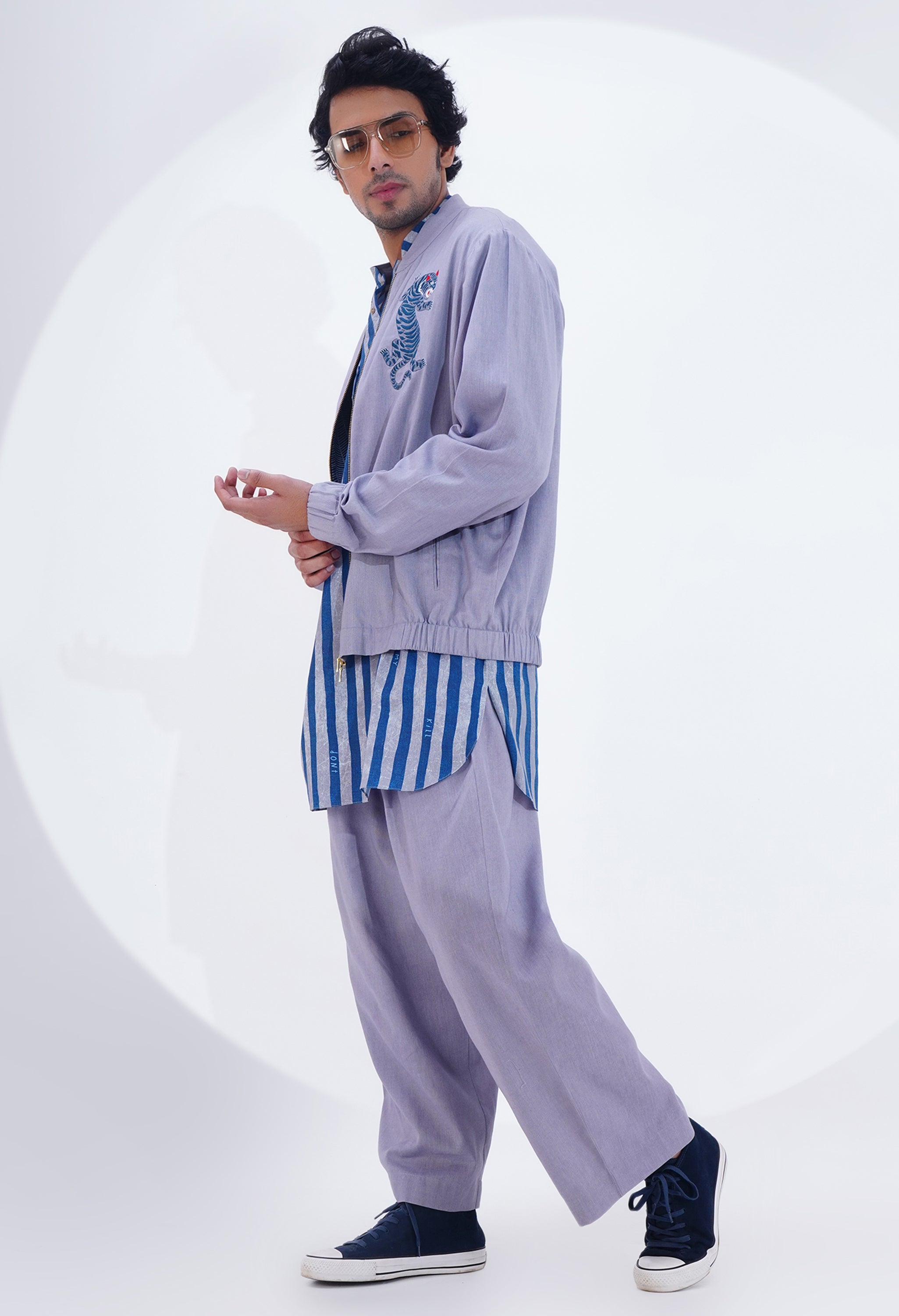 TIGER EMBROIDERED BOMBER JACKET