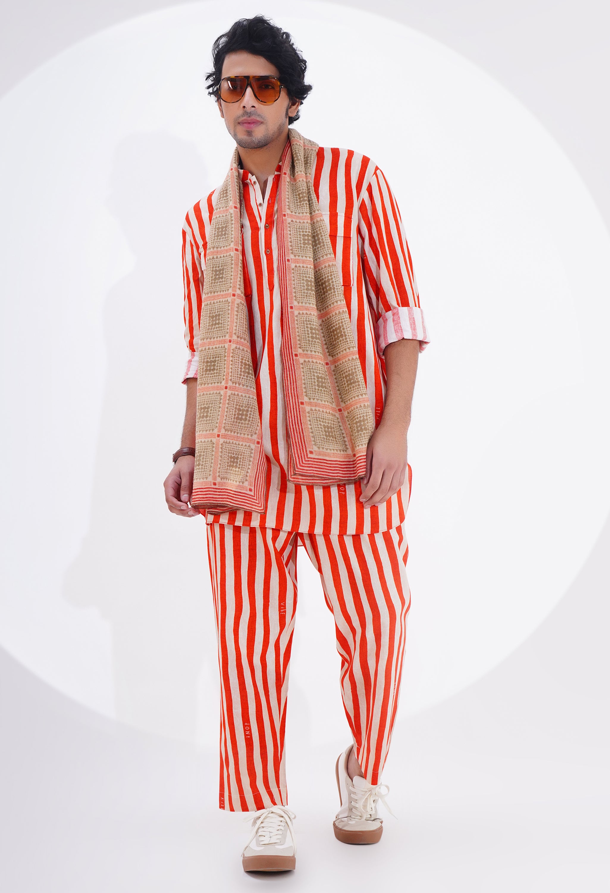 STRIPED PRINTED KURTA WITH PANTS