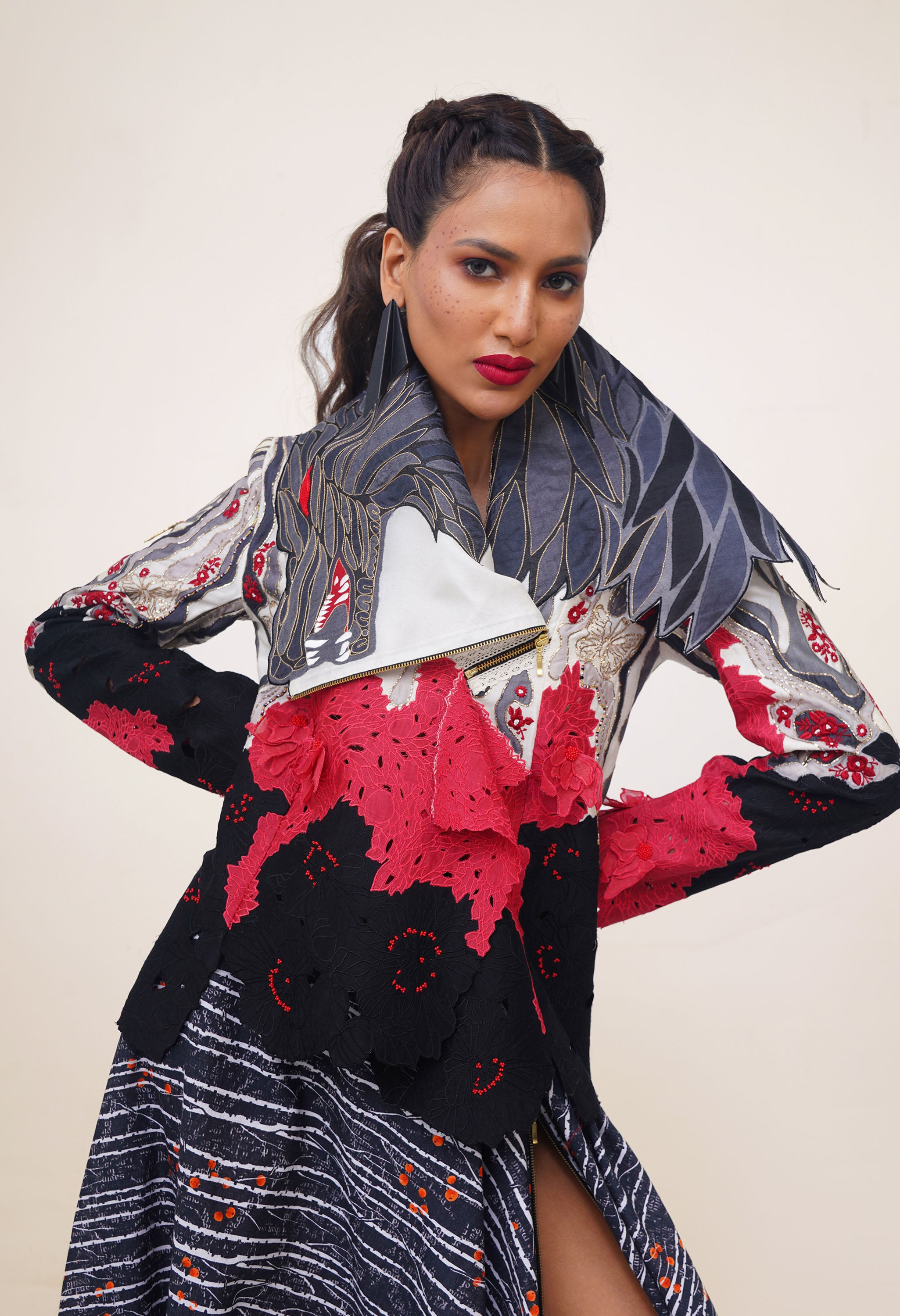 DRAPED COLLAR JACKET WITH EMBROIDERED WOLF COLLAR WITH PRINTED DRAPED SKIRT
