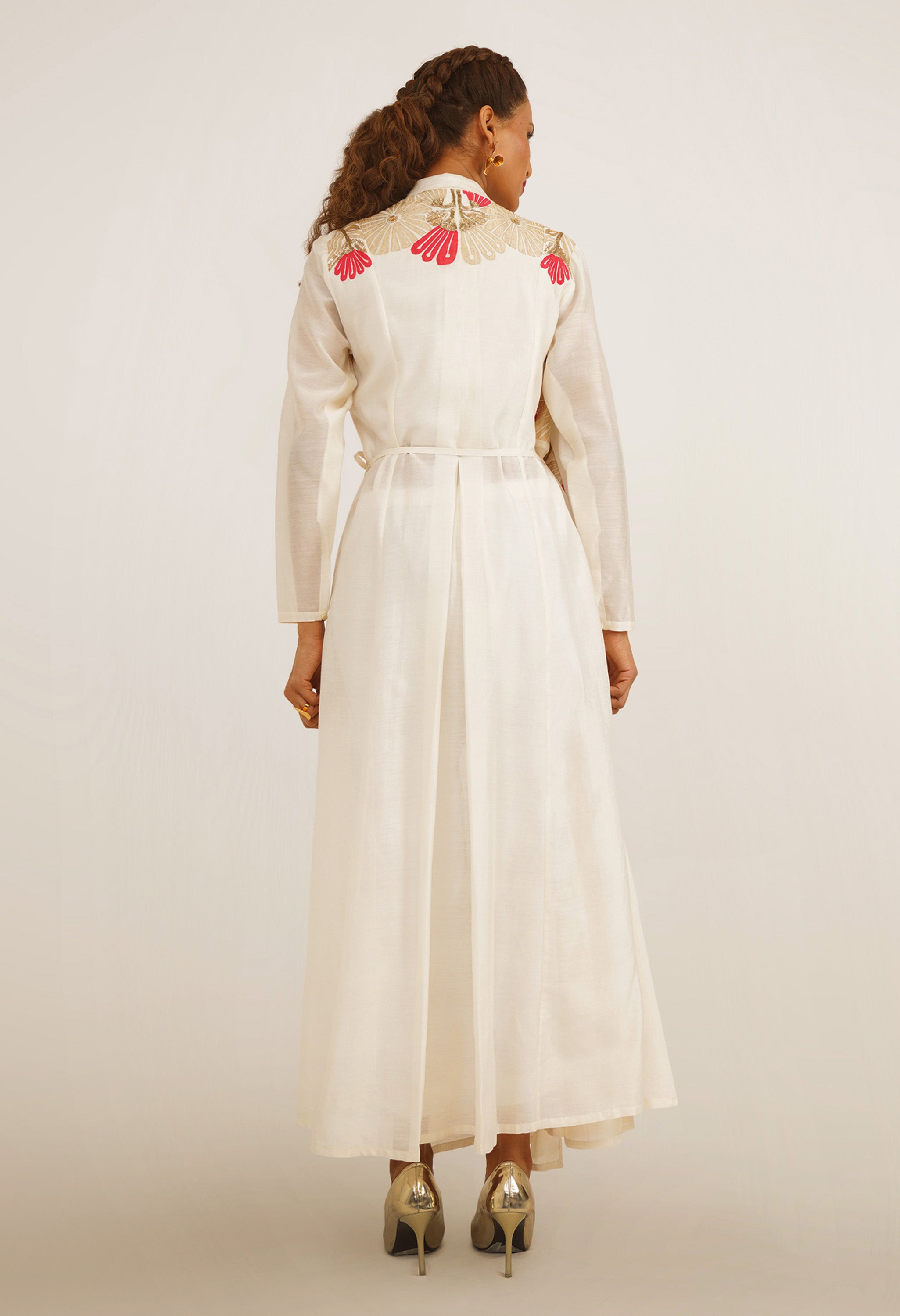 ENGINEERED COWL NECK ANGRAKHA