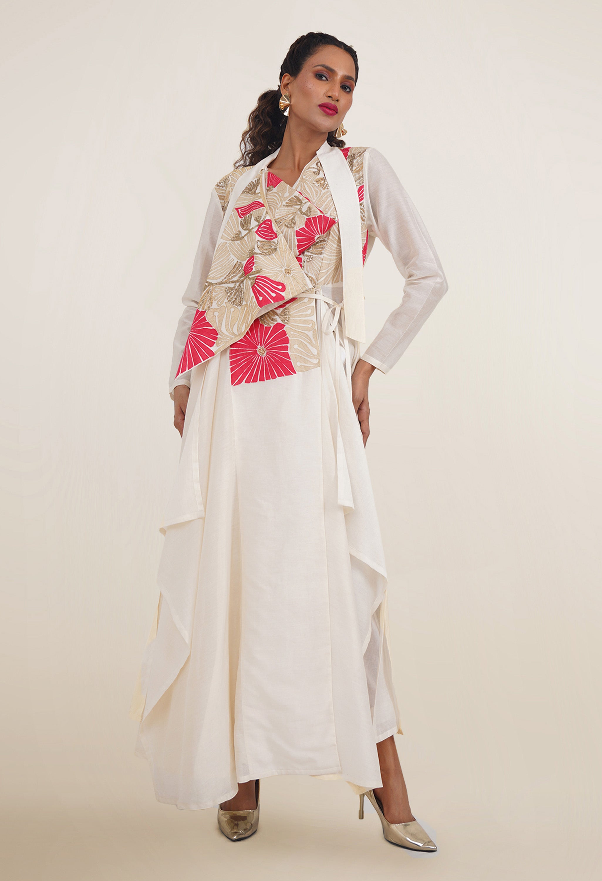 ENGINEERED COWL NECK ANGRAKHA