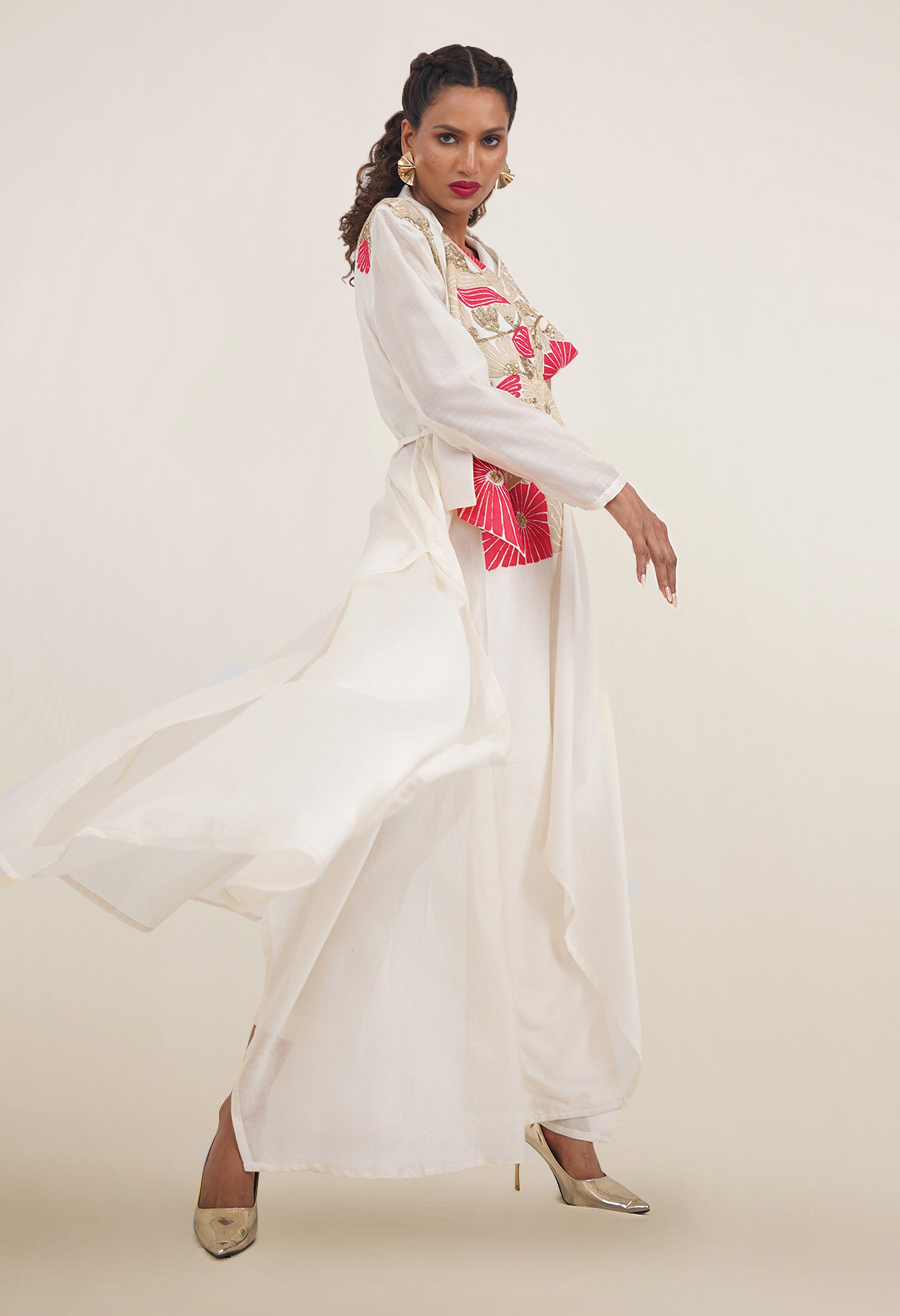 ENGINEERED COWL NECK ANGRAKHA