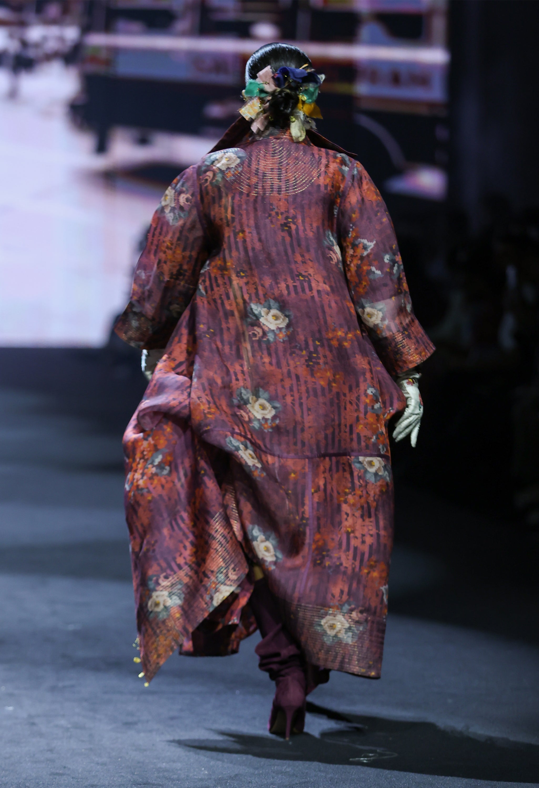 PRINTED LONG DECONSTRUCTED JACKET WITH BODYSUIT AND PRINTED PANELLD SKIRT