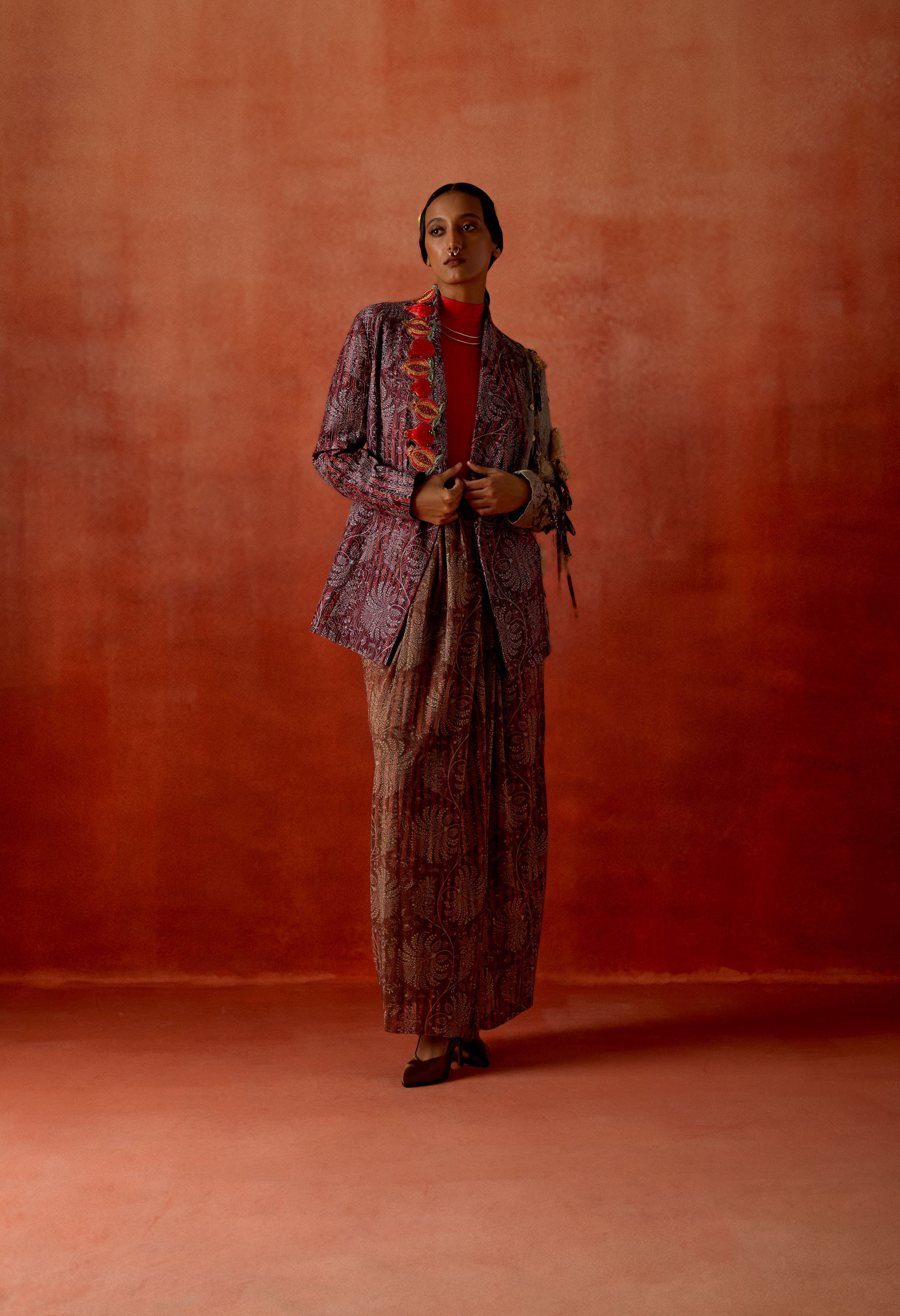 POMEGRANATE EMB DOUBLE LAPEL JACKET WITH GOLD DRAPED SKIRT