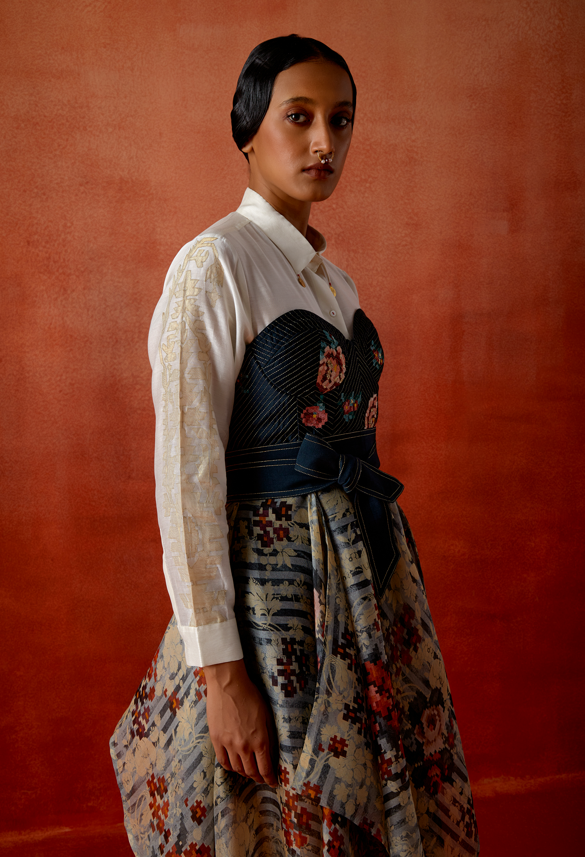 EMB CORSET DRESS WITH SHIRT